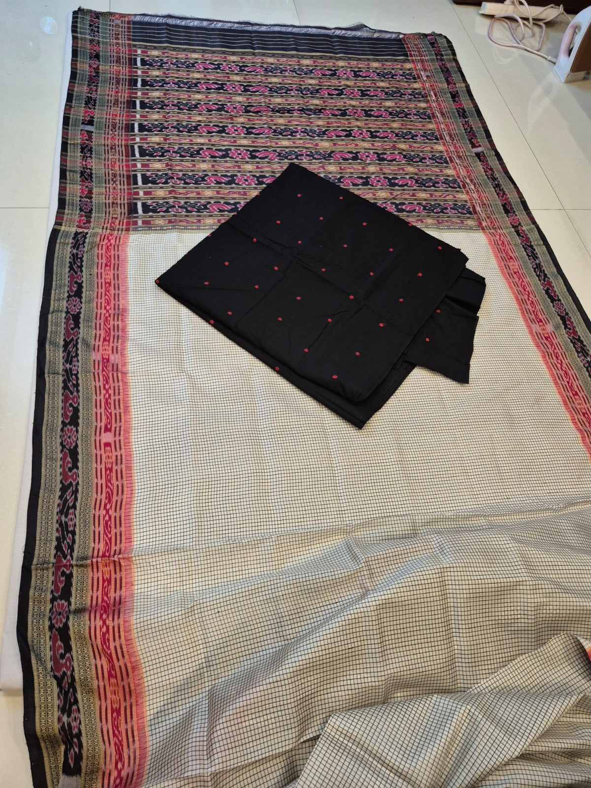 Beige Sachipar pattern Odisha Khandua Pata Silk Saree with cotton ikat blouse piece