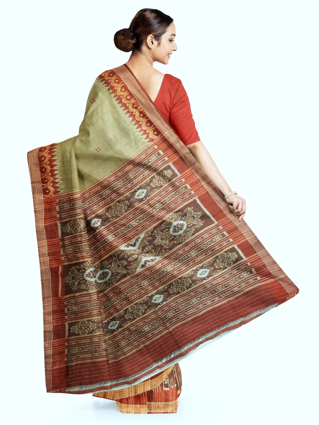 Light Greenish Beige Patli Pleats Odisha Khandua Pata Silk Saree
