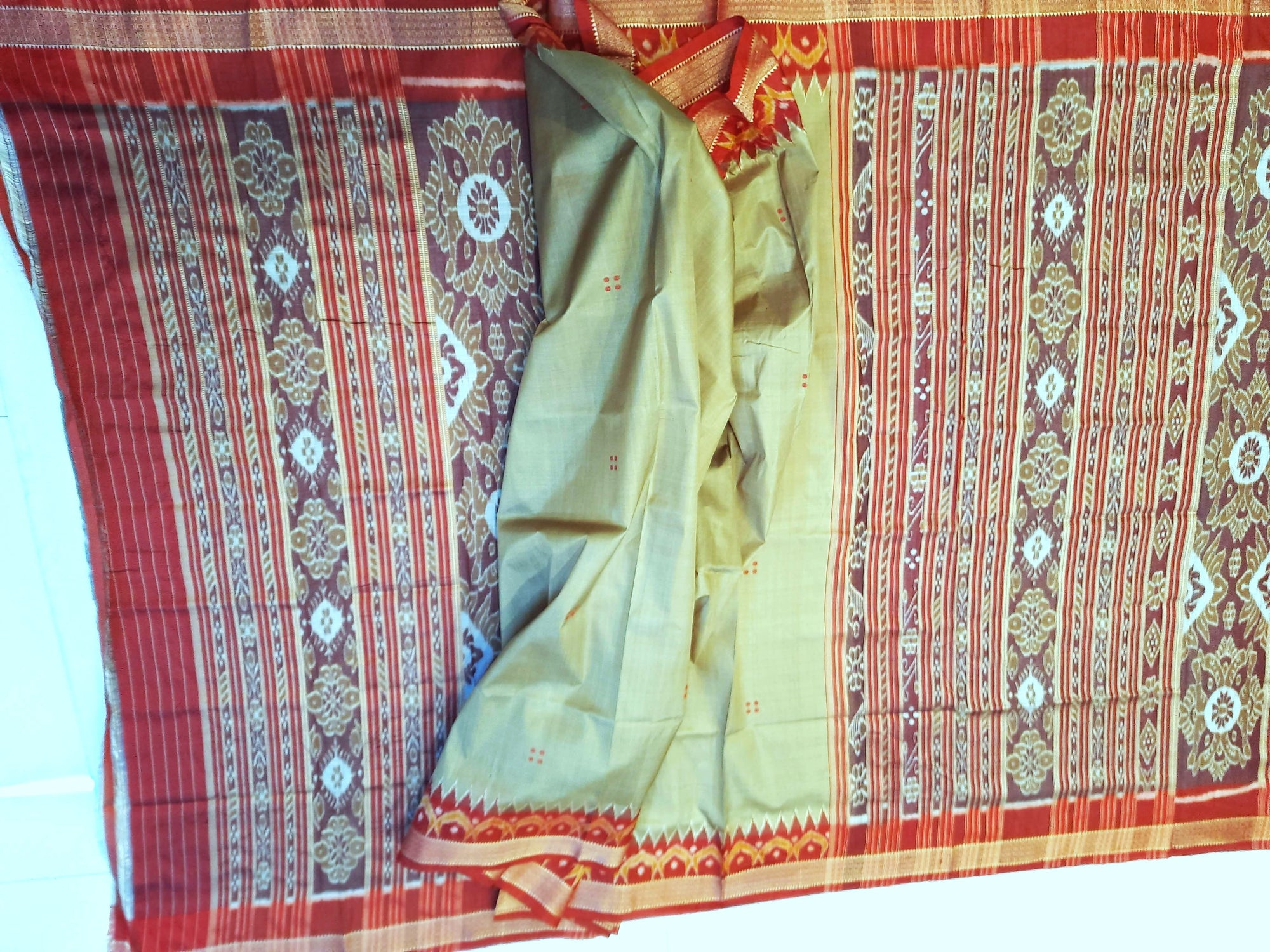 Light Greenish Beige Patli Pleats Odisha Khandua Pata Silk Saree