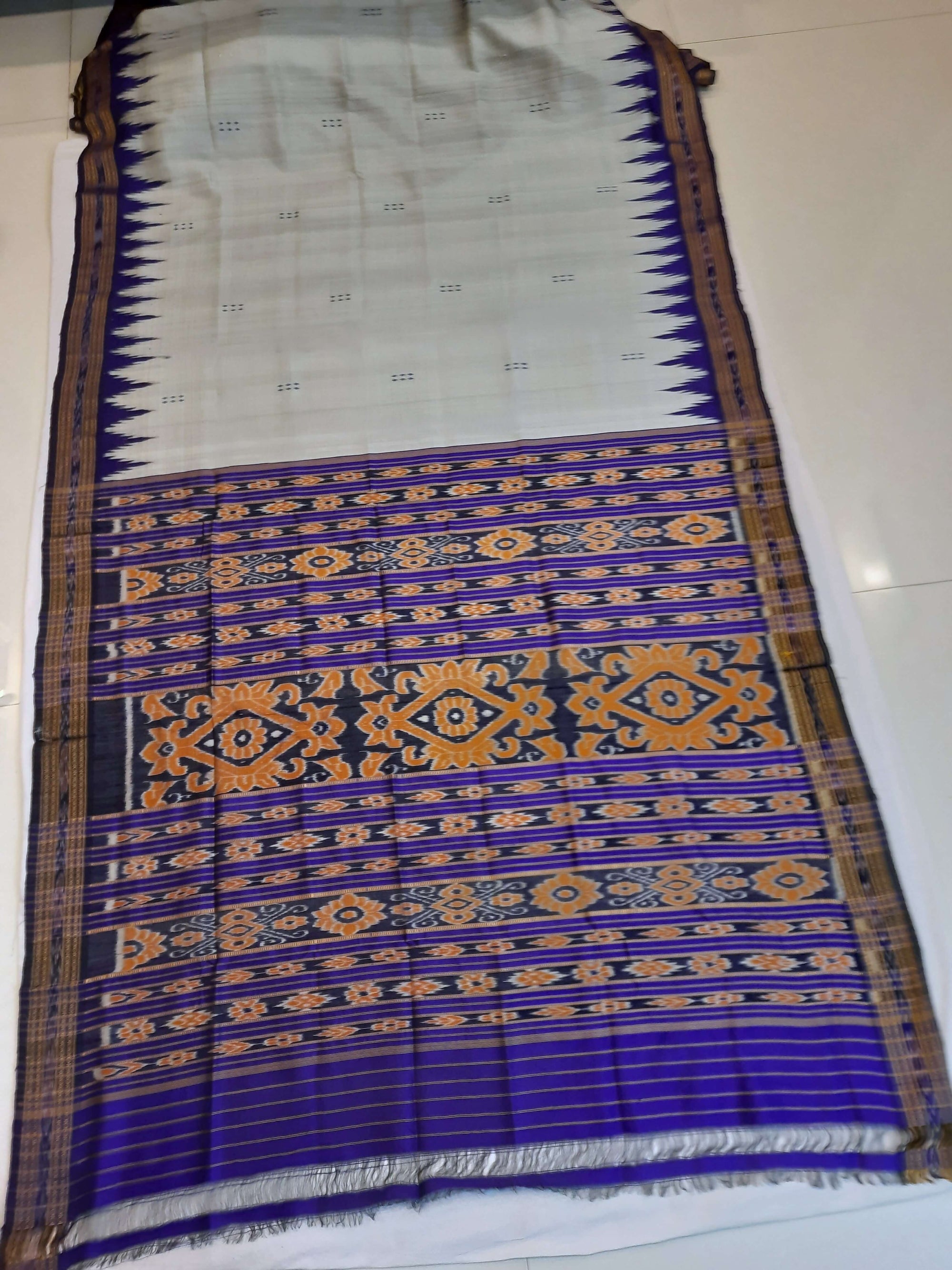 Grey Odisha Khandua Pata Silk Saree with Silk blouse piece