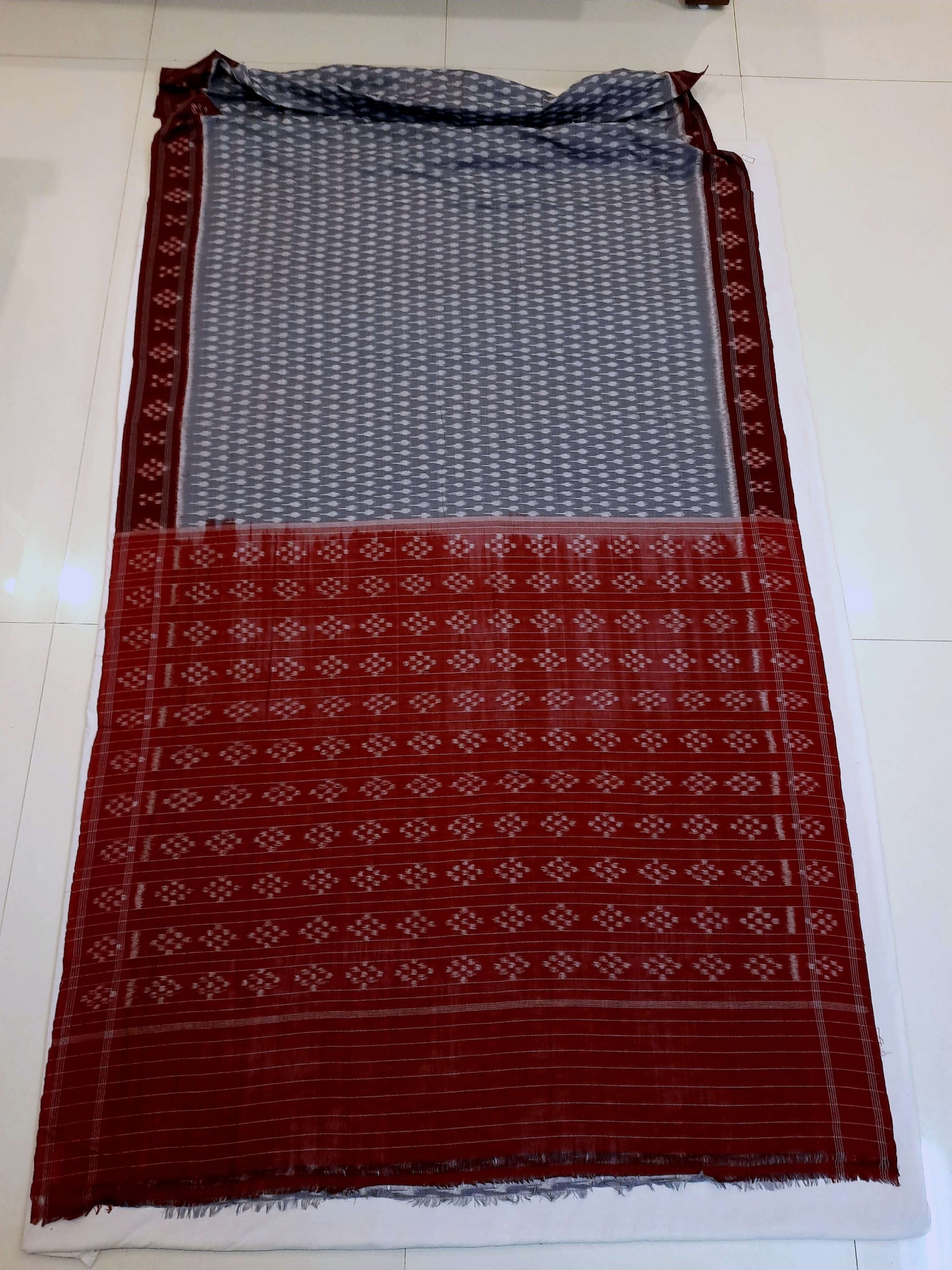Grey cotton Odisha Ikat Saree with mix match cotton Ikat blouse piece