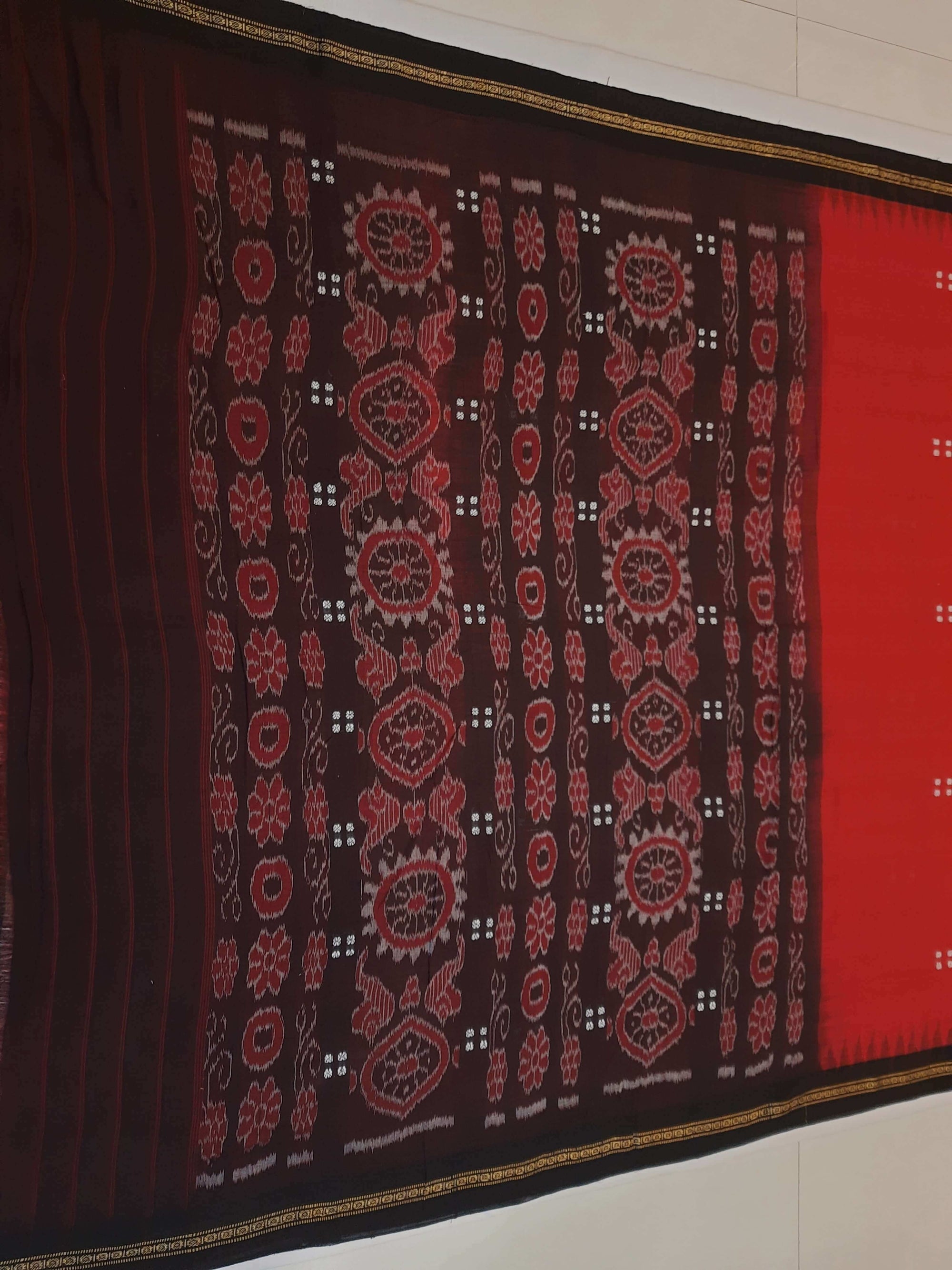 Red Ekphulia Pattern Odisha Ikat Cotton Saree with cotton ikat blouse piece