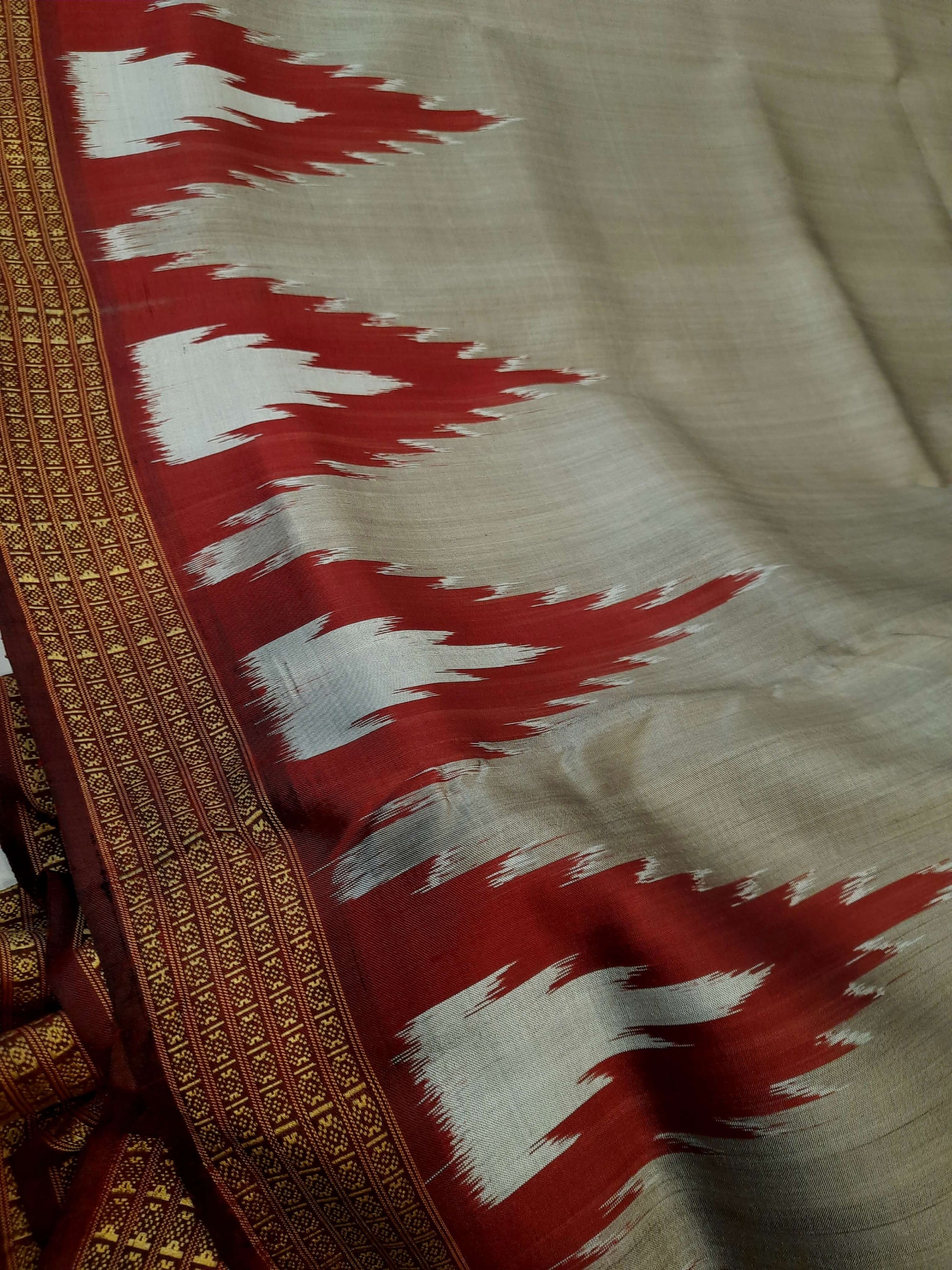 Grey with Maroon Odisha Khandua Pata Silk Saree with Silk blouse piece