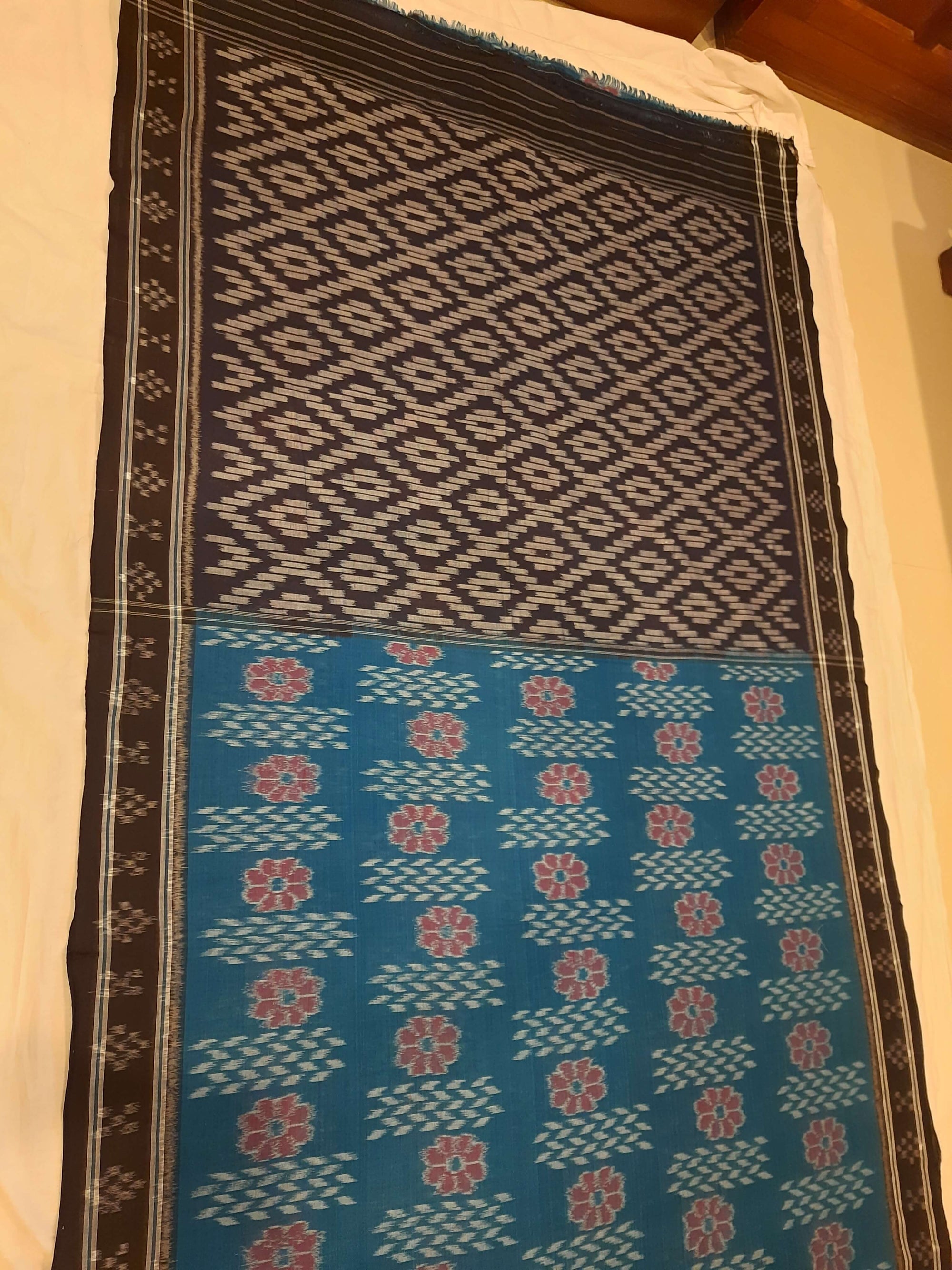 Blue Cotton Pasapalli border Odisha Ikat saree with cotton Sambalpuri ikat blouse piece