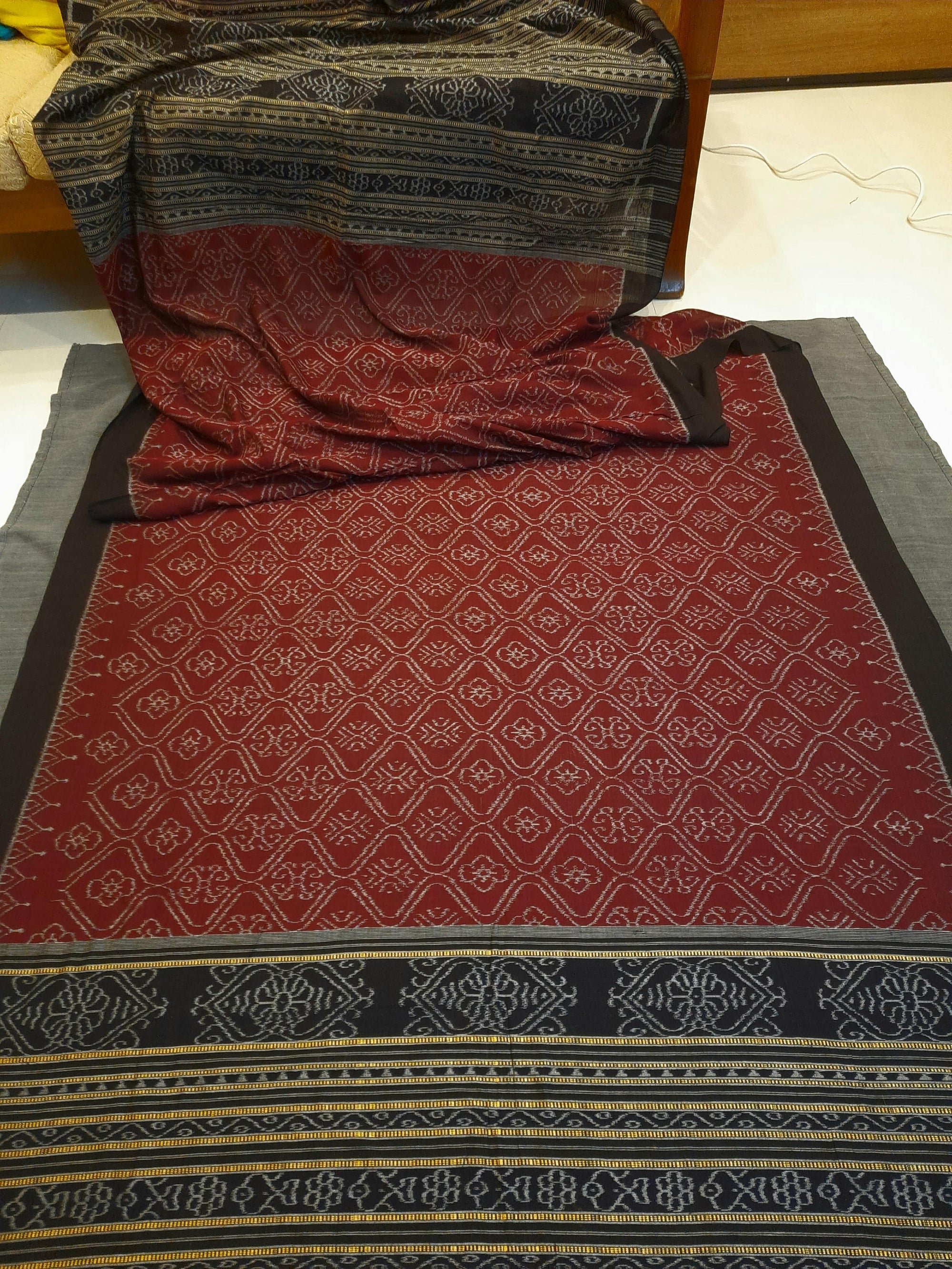 Maroon and Black Patli design cotton Sambalpuri Ikat Saree with mix match Sambalpuri ikat blouse piece