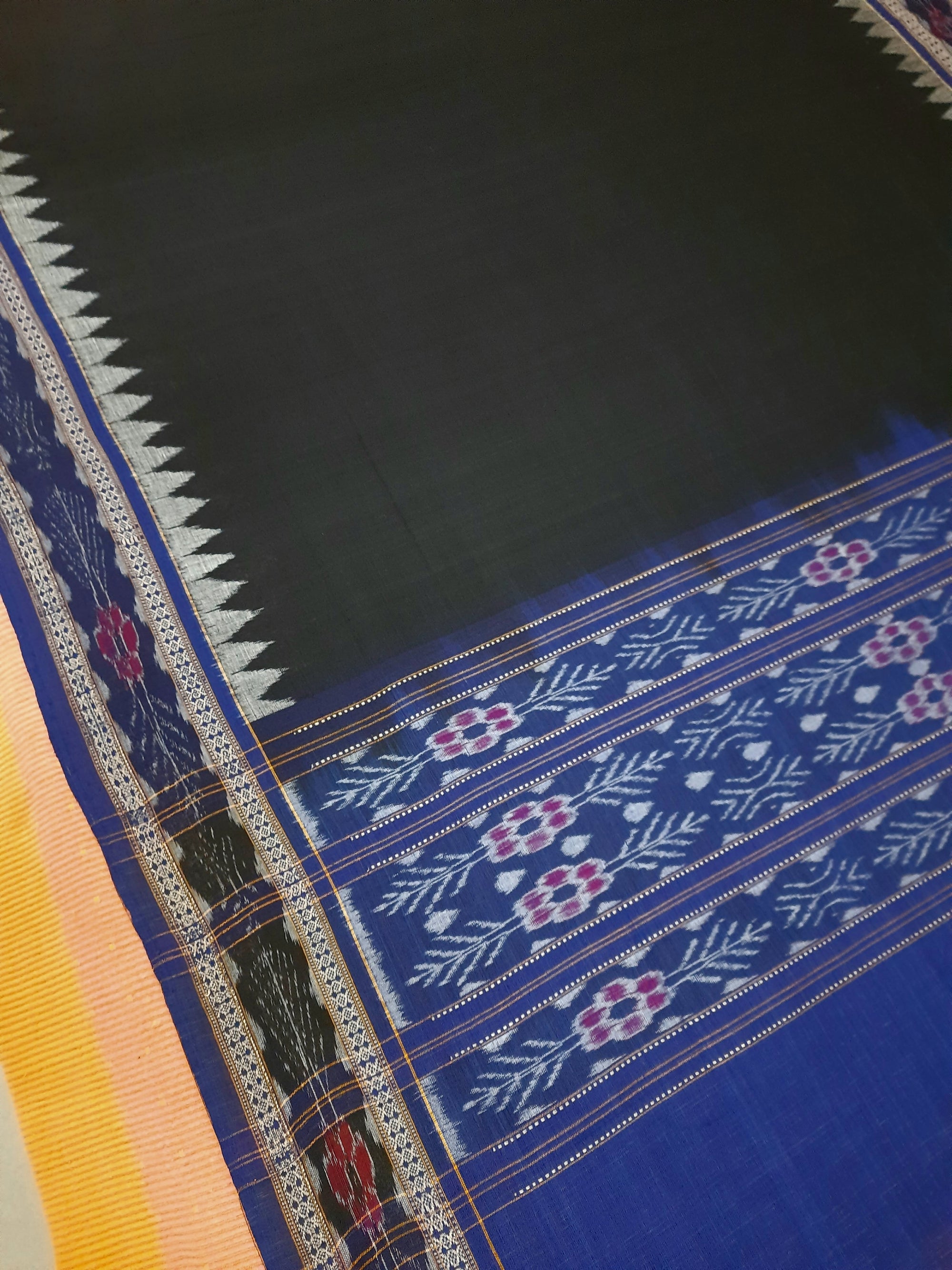 Black and Blue Cotton Sambalpuri Dupatta
