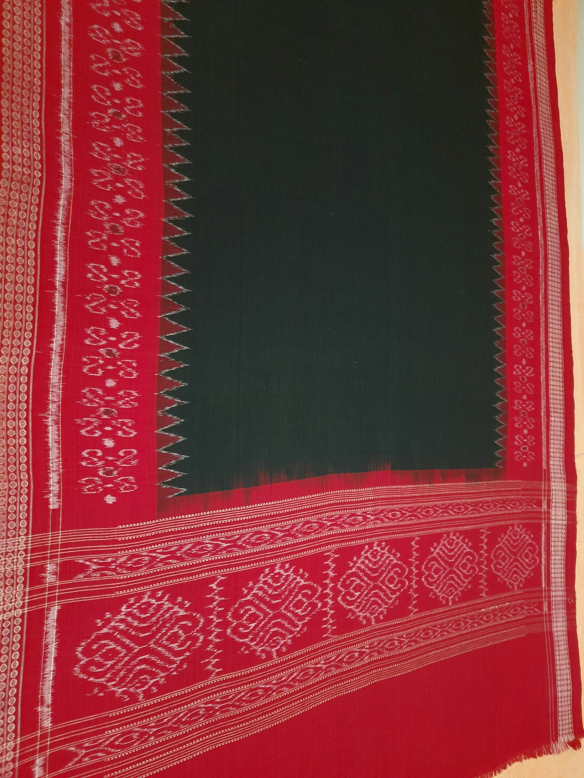 Black and Red Cotton Sambalpuri Dupatta