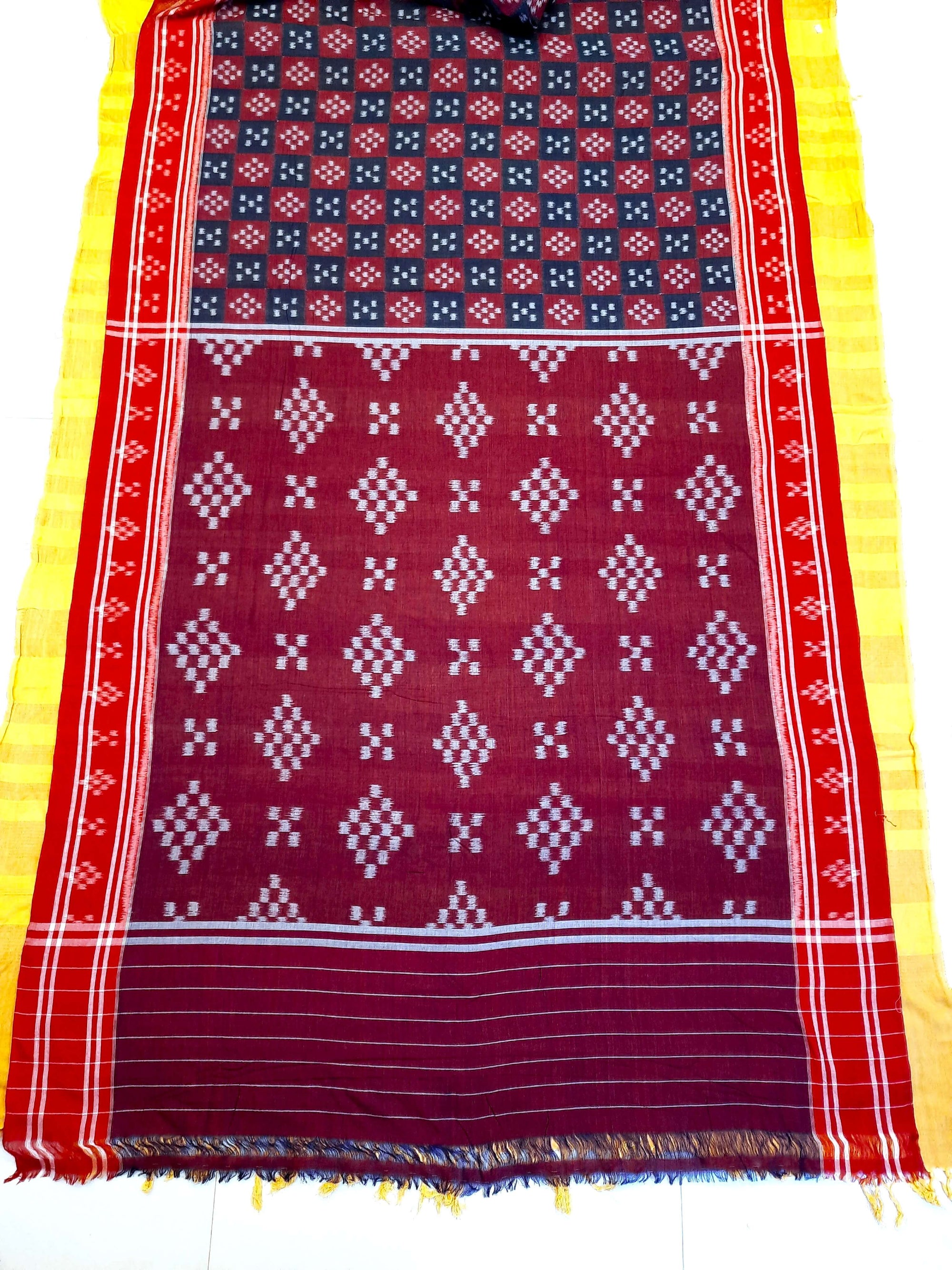 Pasapalli pattern Odisha Ikat saree with cotton ikat blouse piece