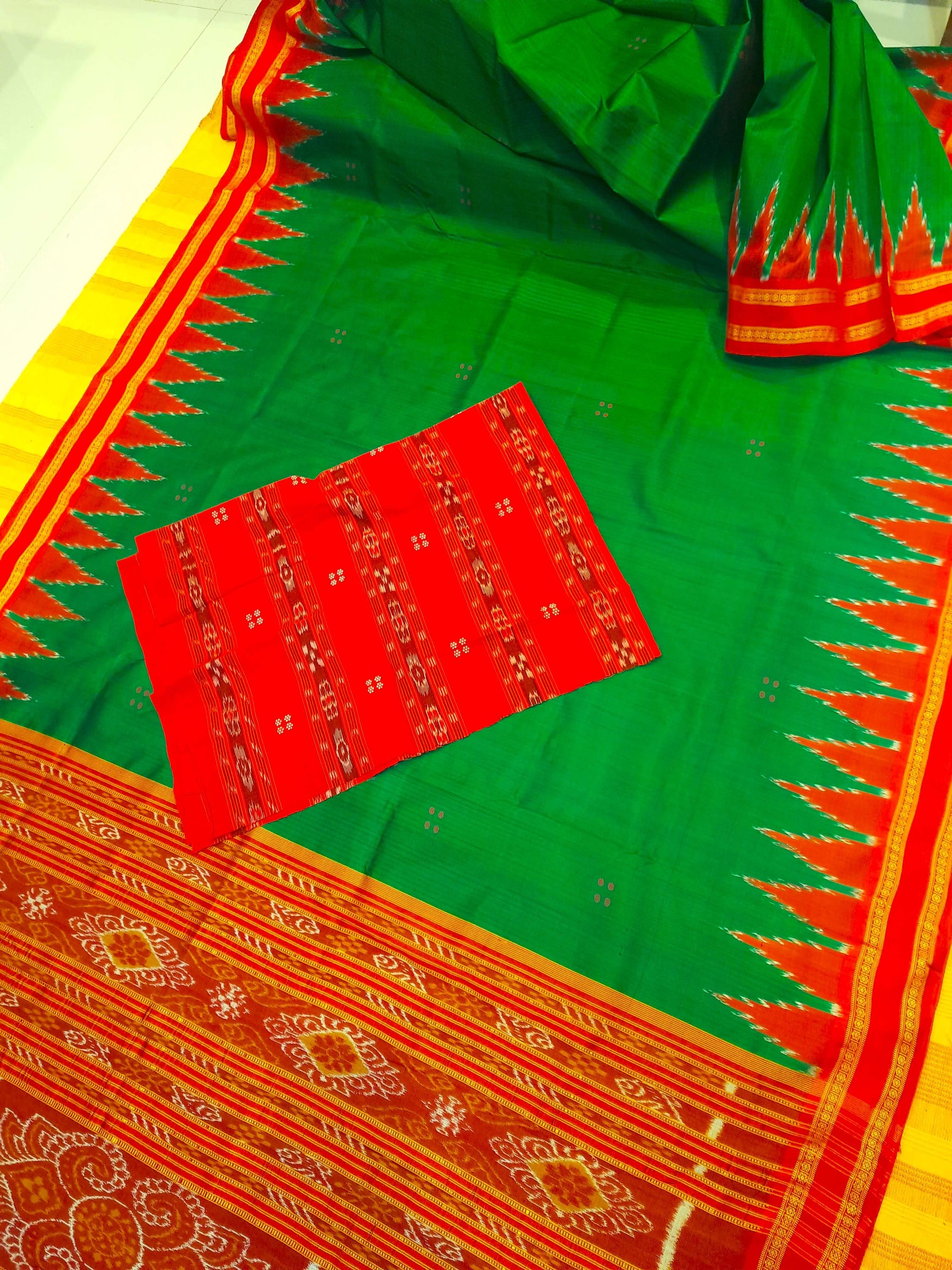 Green Red Odisha Khandua Pata Silk Saree with cotton ikat blouse piece