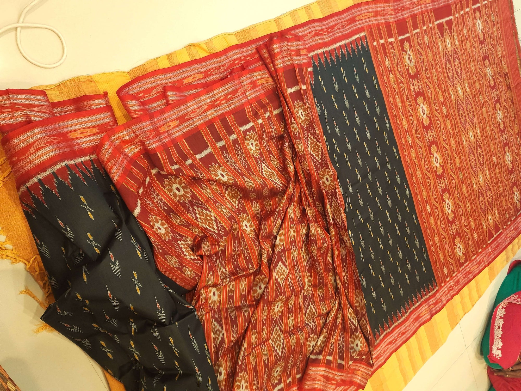 Black Patli design Odisha Khandua Pata Silk Saree with cotton ikat blouse piece