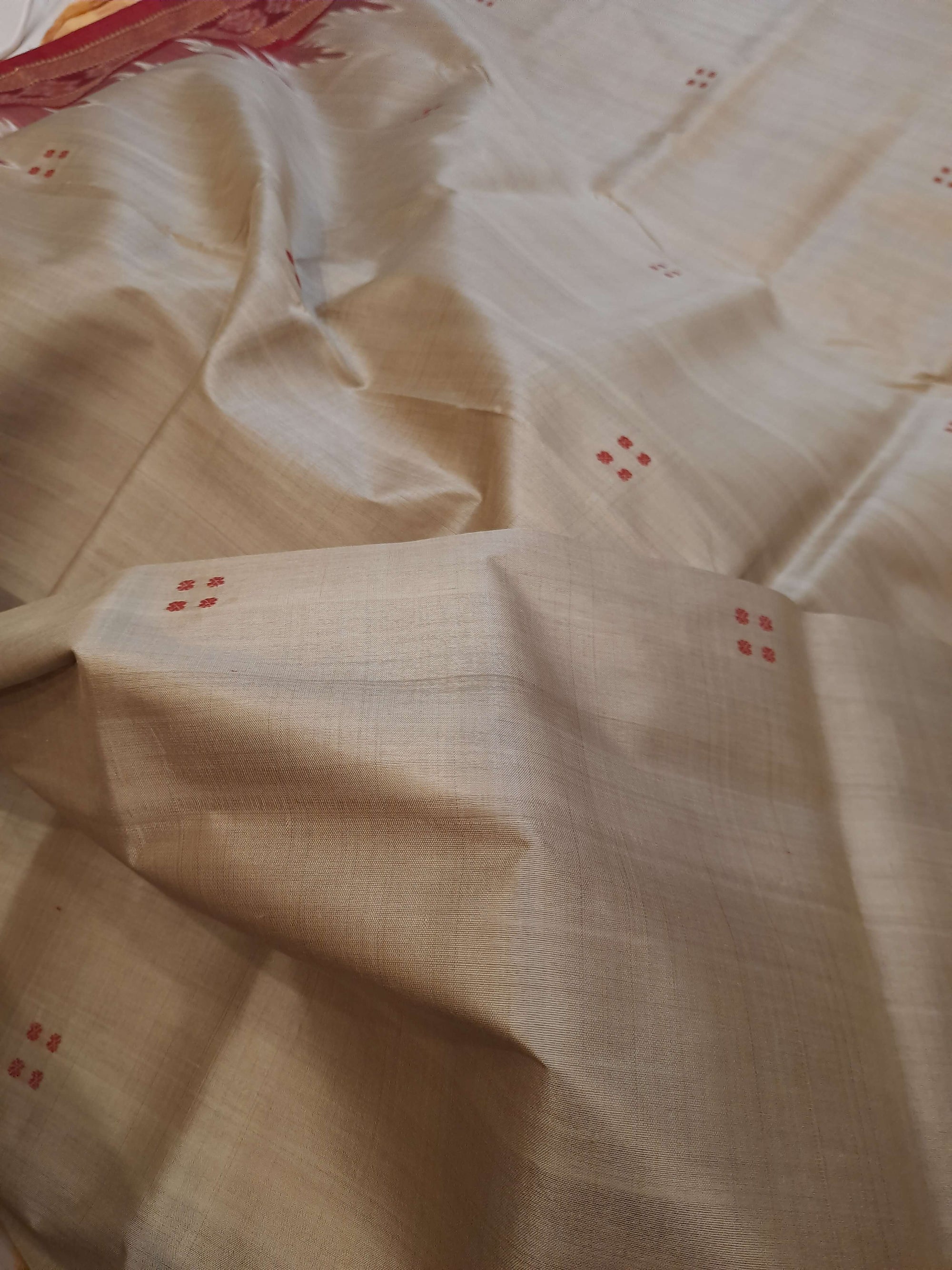 Beige Odisha Khandua Pata Silk Saree with cotton ikat blouse piece