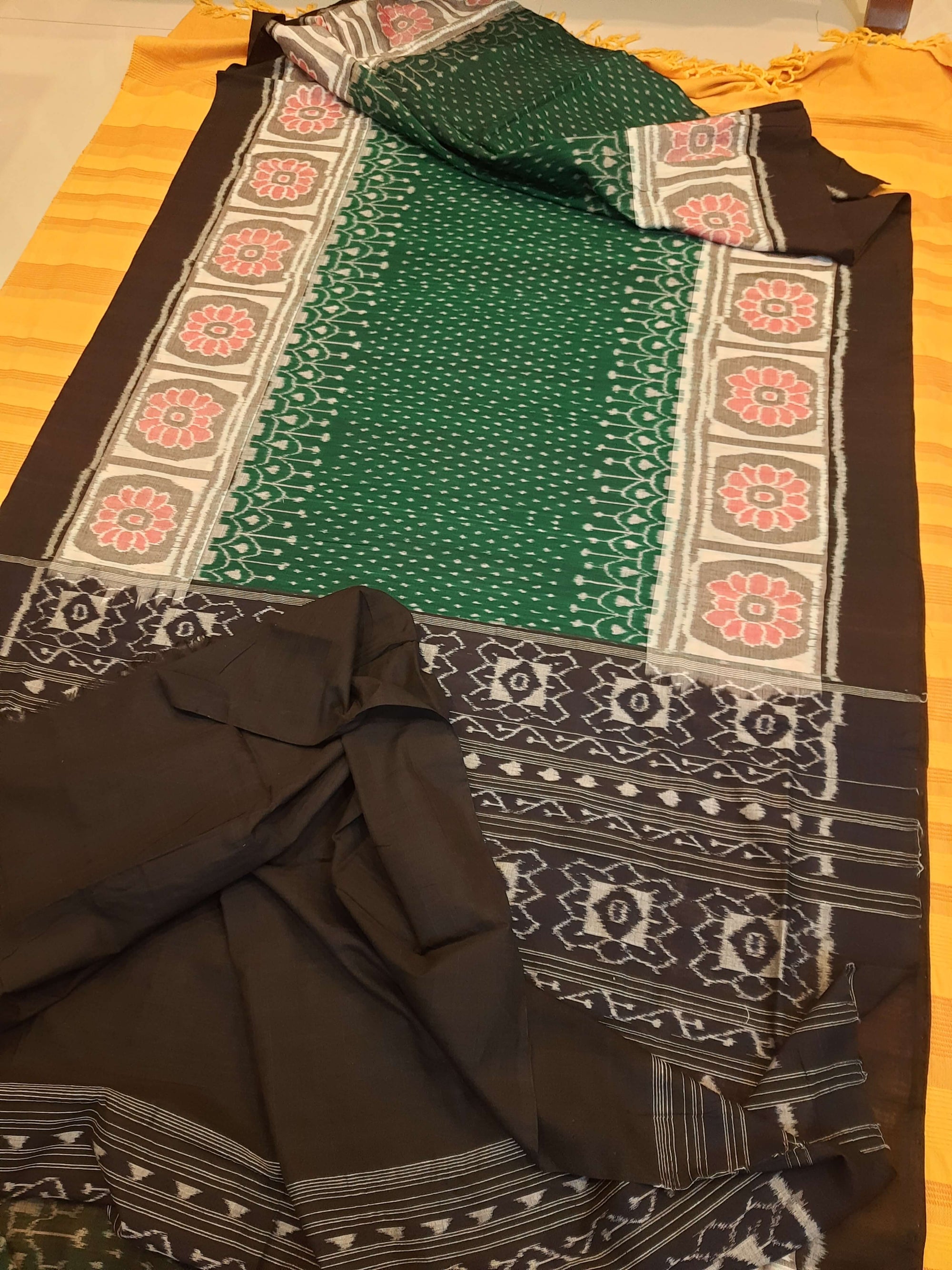 Green cotton Sambalpuri Saree with running blouse piece