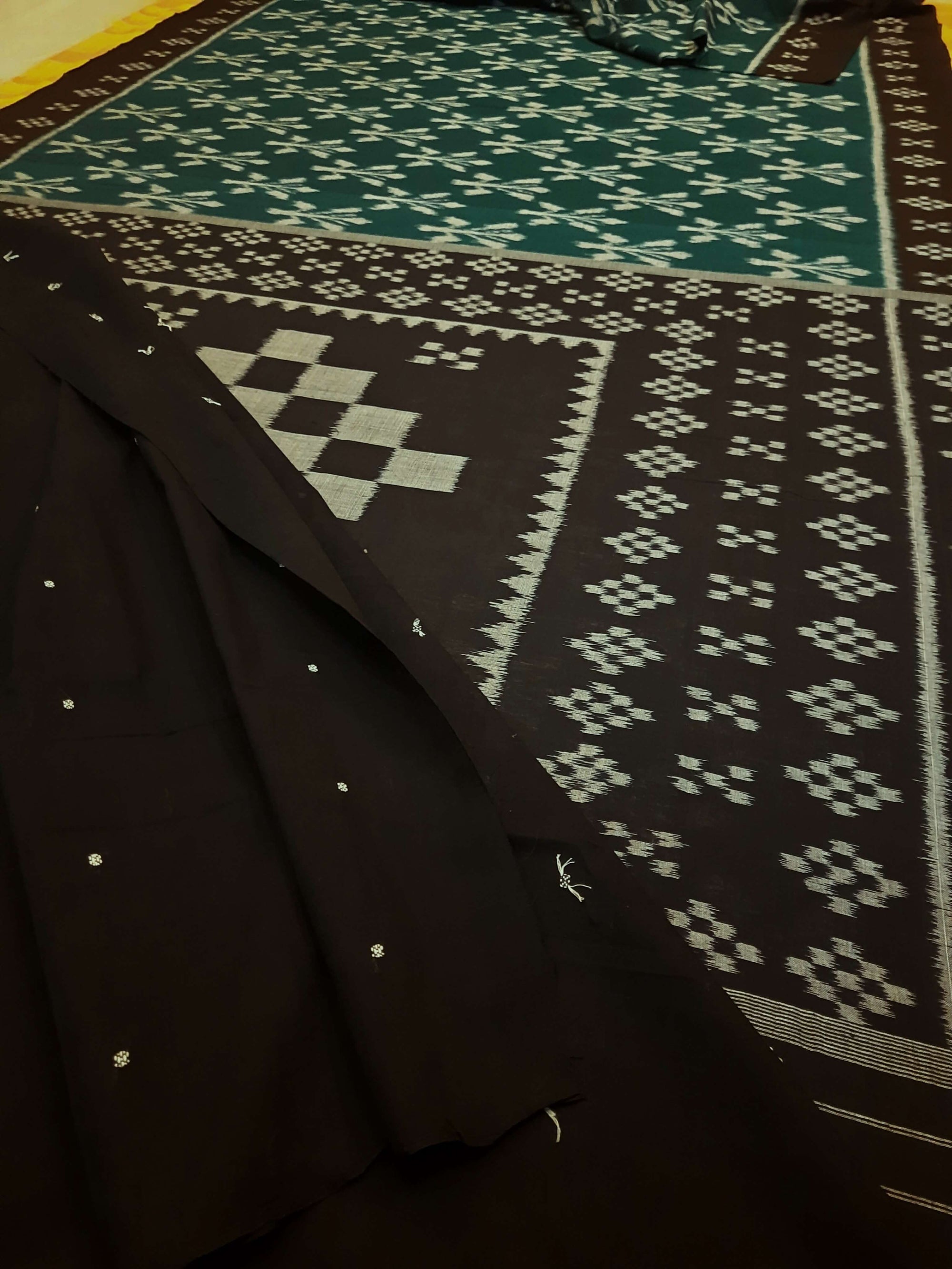 Green Cotton Odisha Ikat saree with mix match cotton ikat blouse piece