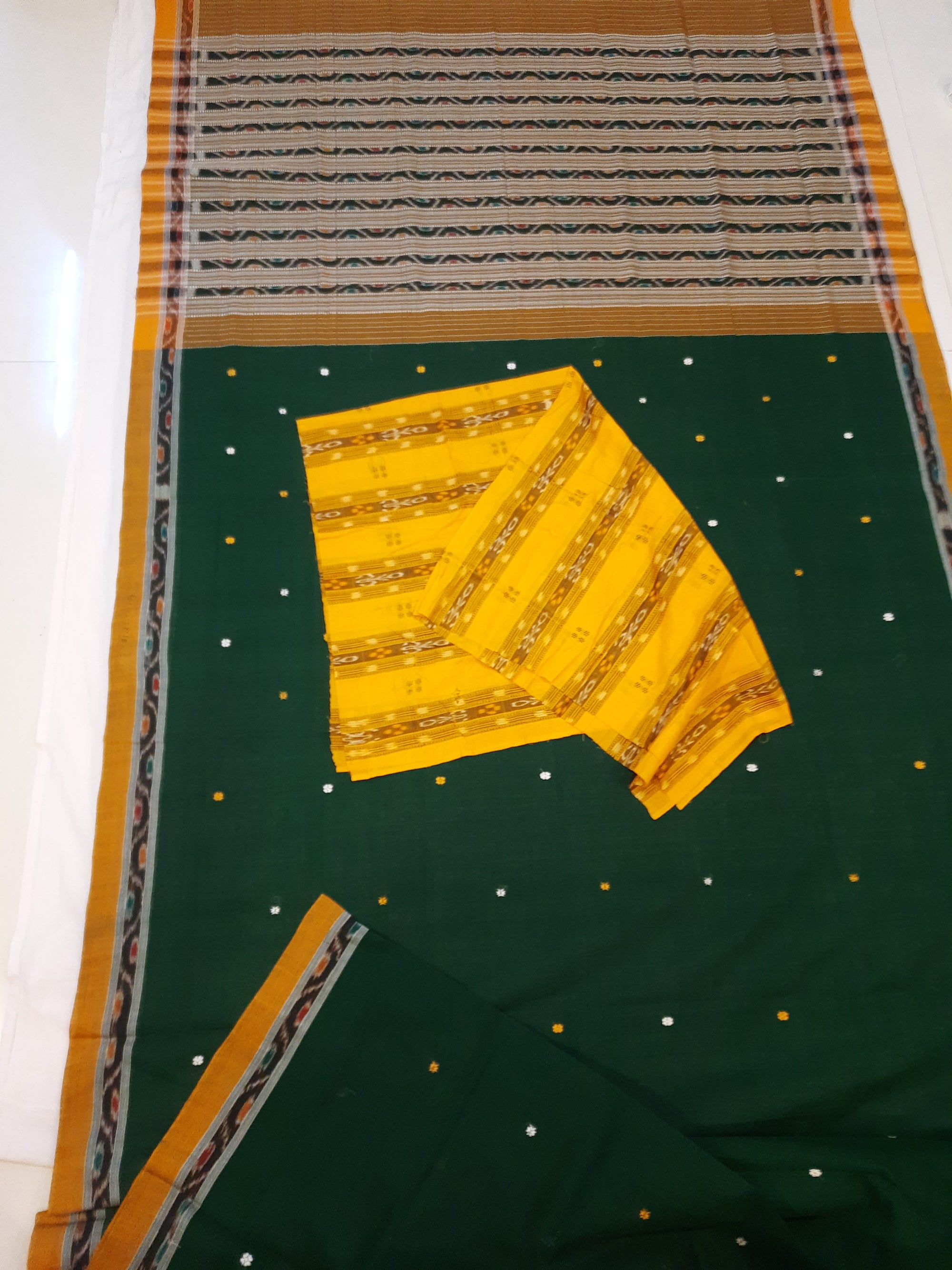 Green body Cotton Odisha Ikat saree with mix match blouse piece