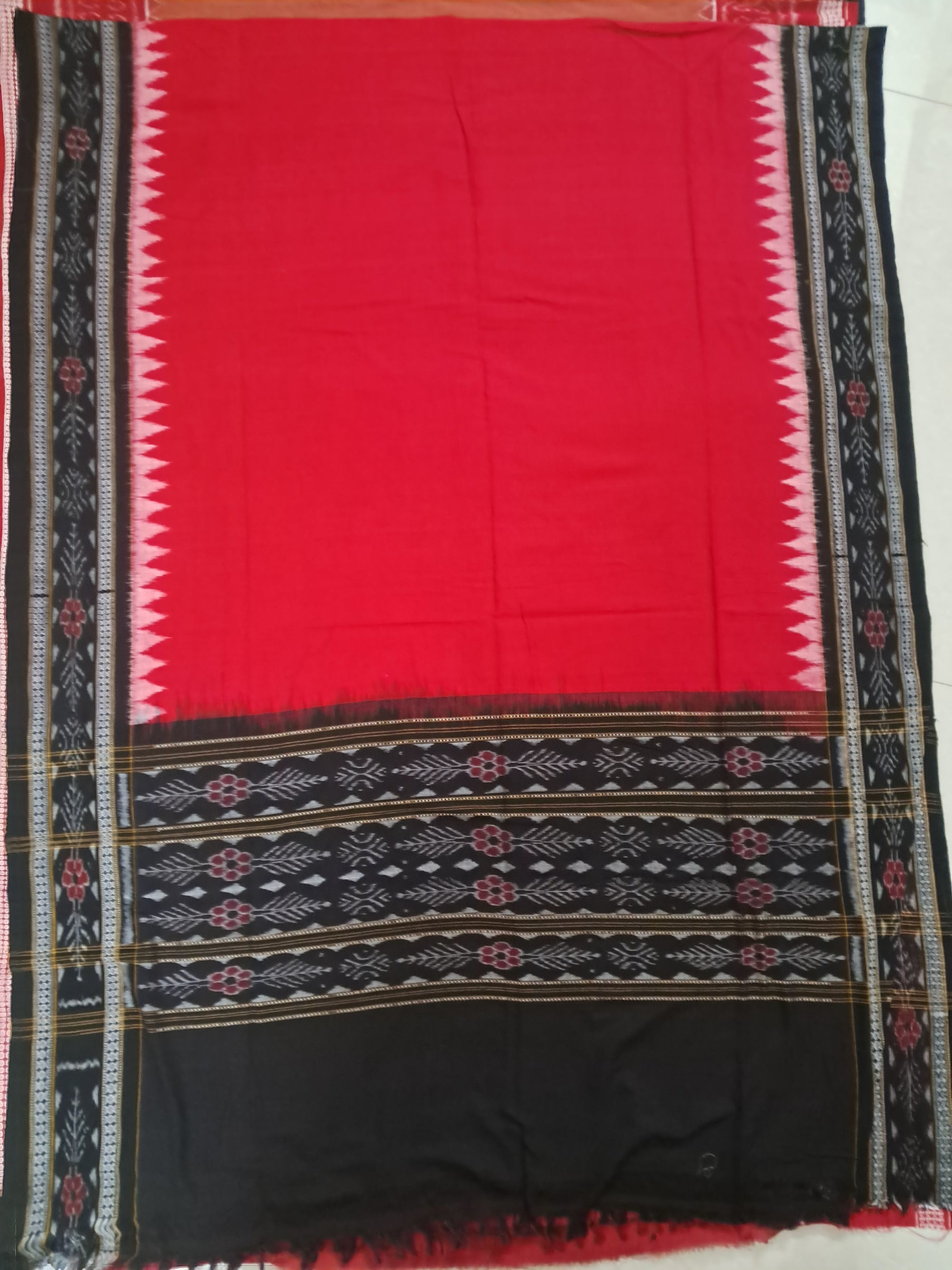 Red and Black Cotton Sambalpuri Dupatta