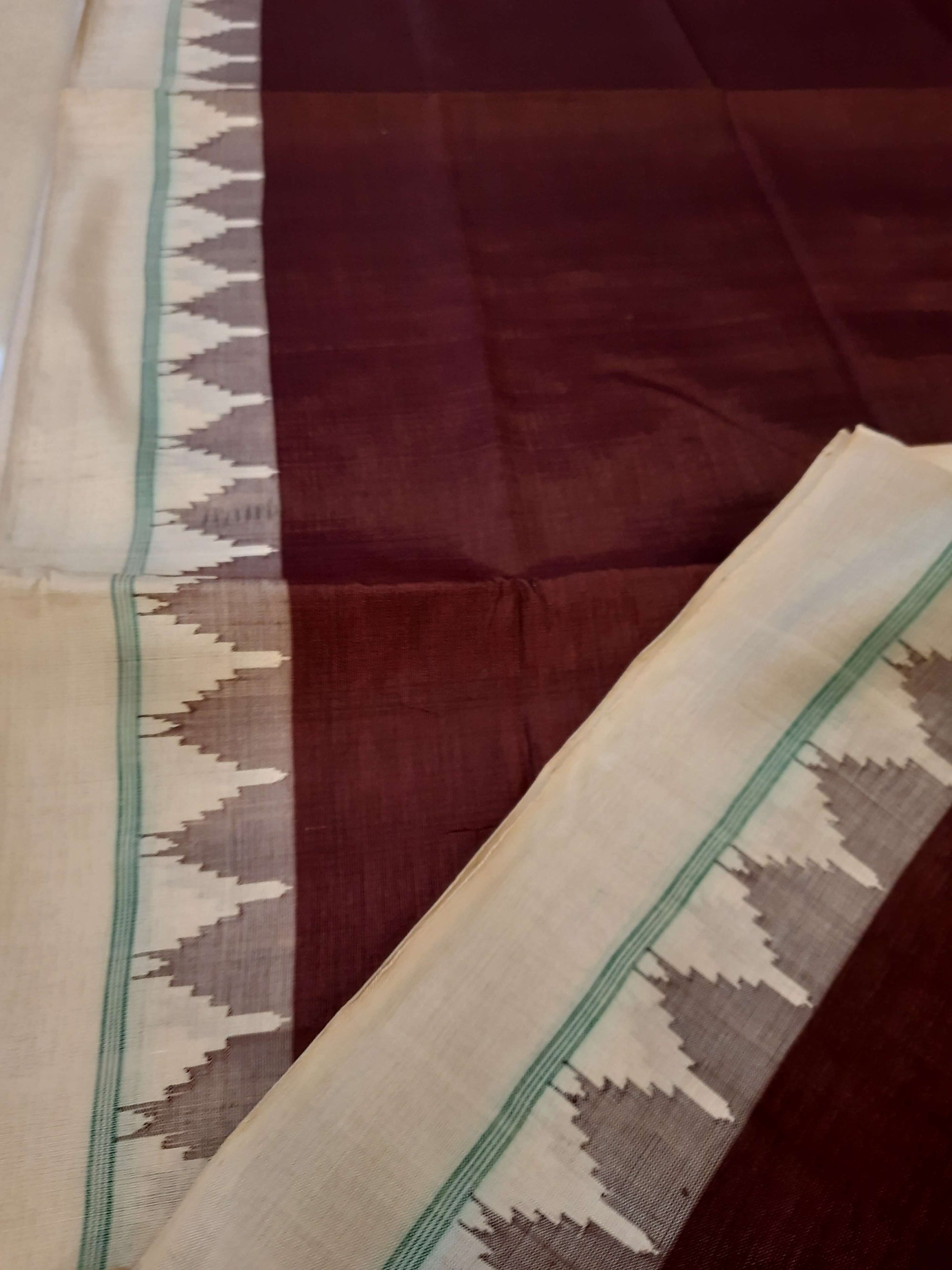 Chocolate brown Phodo Kumbha Gangajamuna Border Tussar Silk Saree with running blouse piece