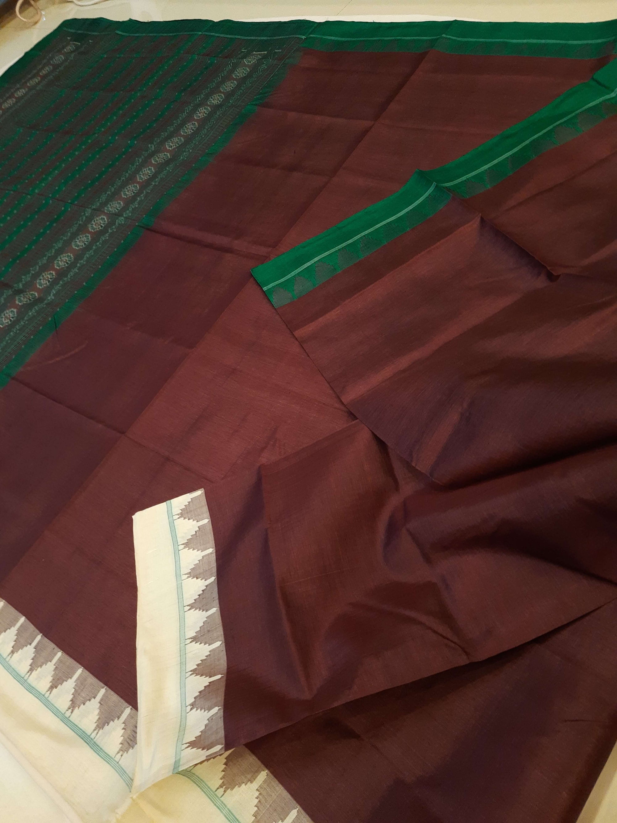 Chocolate brown Phodo Kumbha Gangajamuna Border Tussar Silk Saree with running blouse piece
