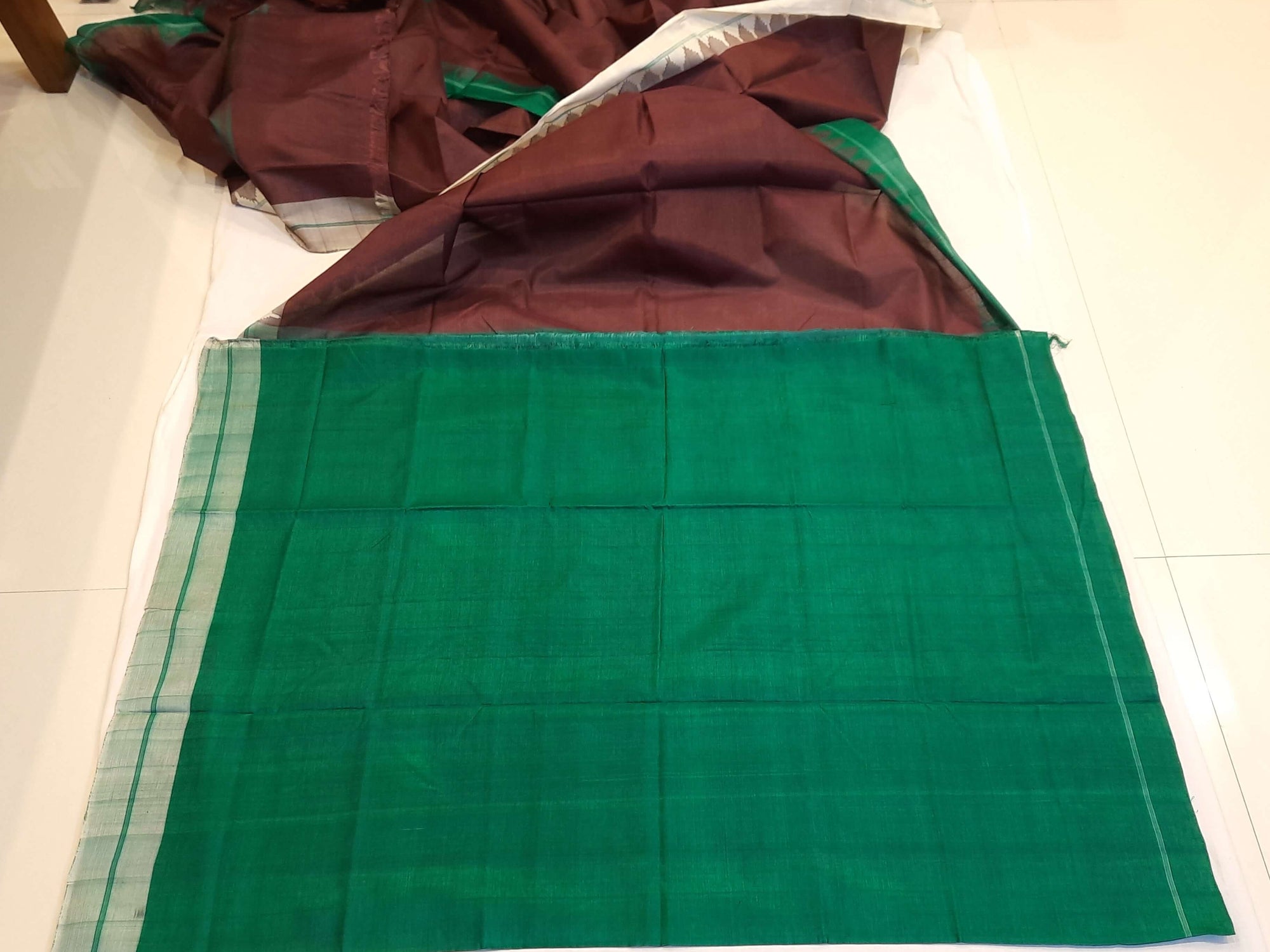 Chocolate brown Phodo Kumbha Gangajamuna Border Tussar Silk Saree with running blouse piece