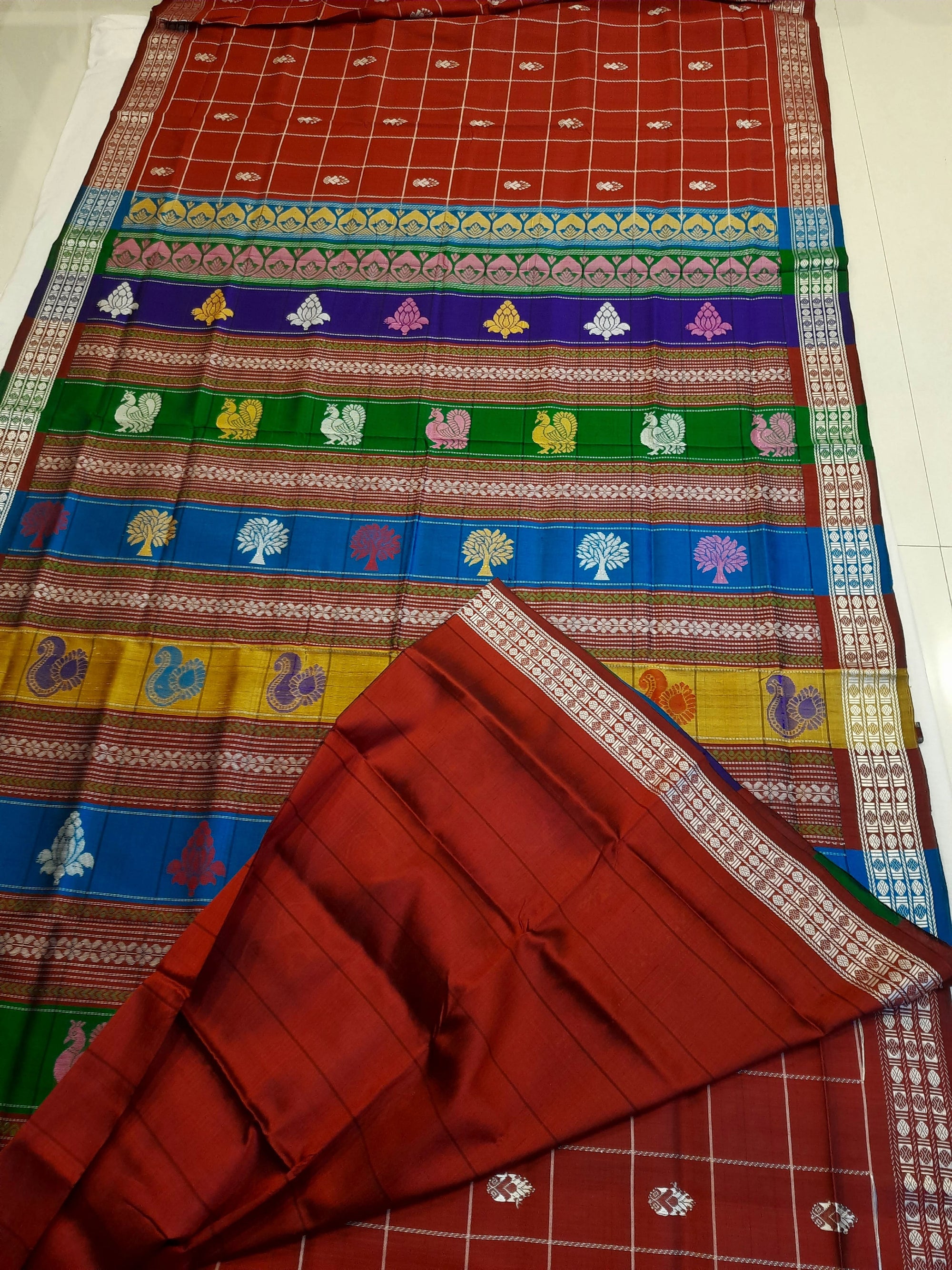 Maroon Checkered Berhampuri Patta Silk Saree with Double Anchal running blouse piece