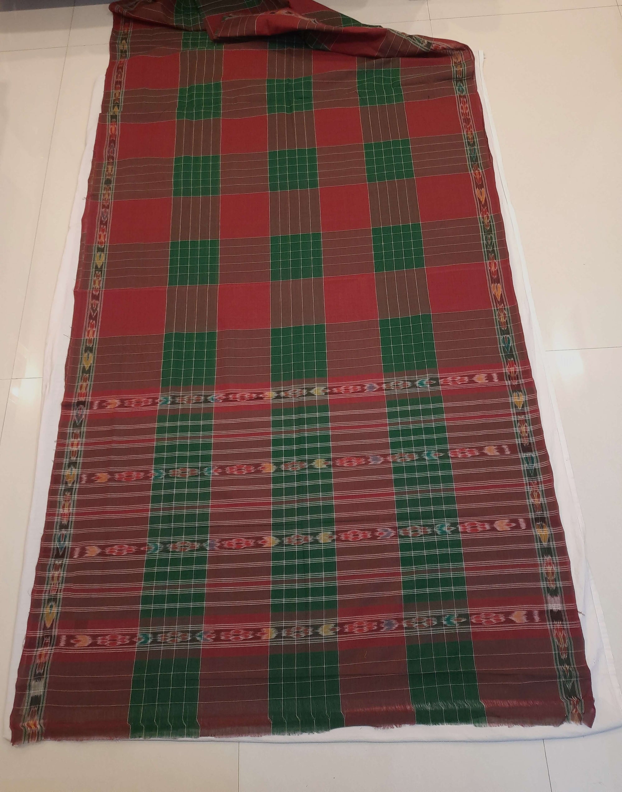 Maroon checkered body Cotton Odisha Ikat saree with mix match blouse piece