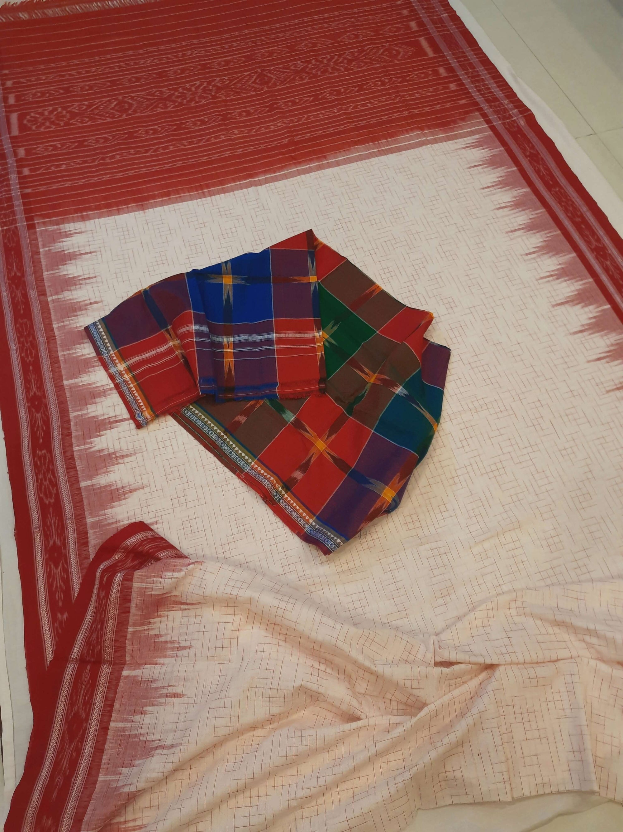 White with Red Cotton Odisha Ikat saree with mix match cotton ikat blouse piece
