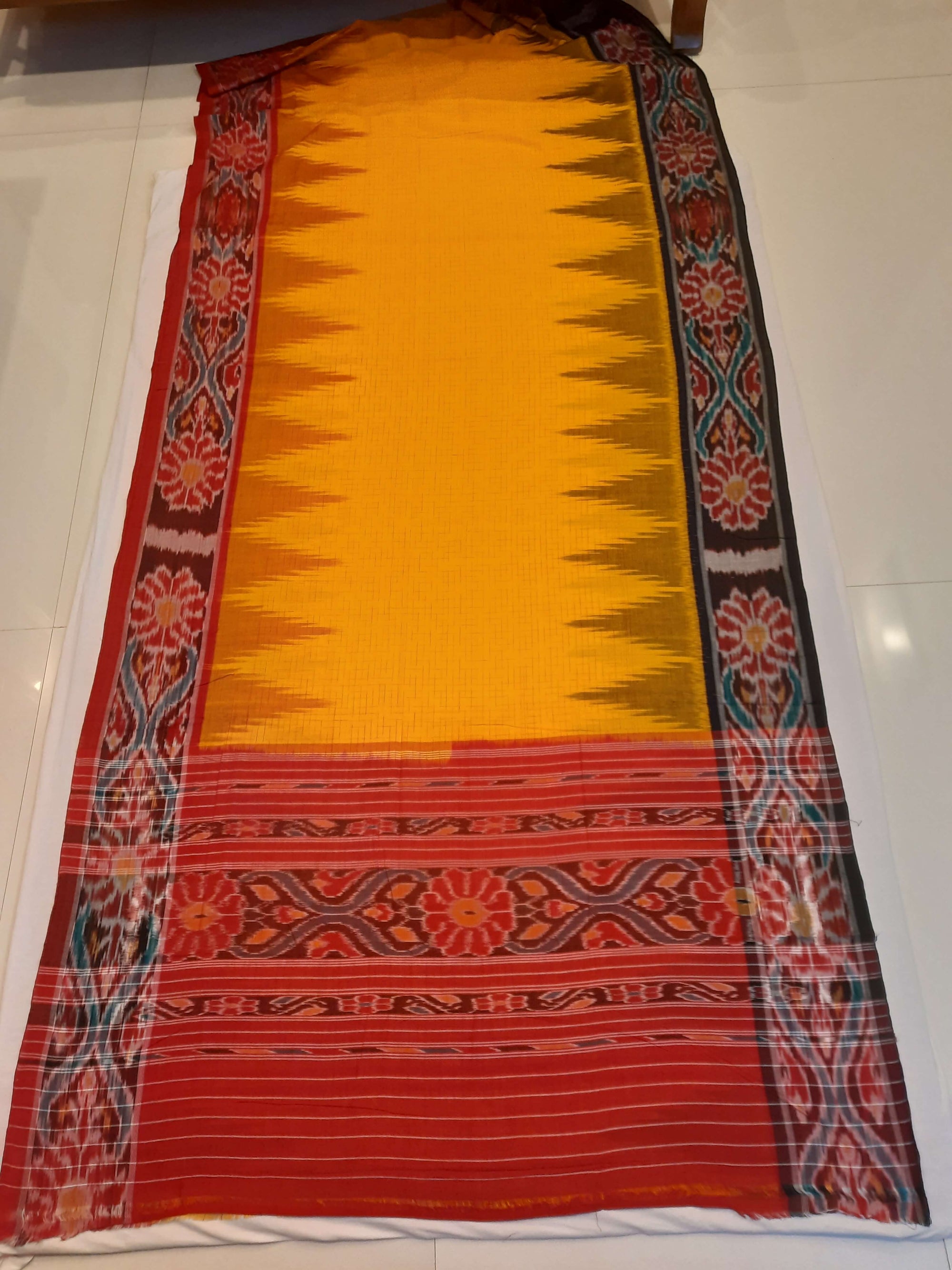 Yellow Gangajamuna border Cotton Odisha Ikat saree with mix match cotton ikat blouse