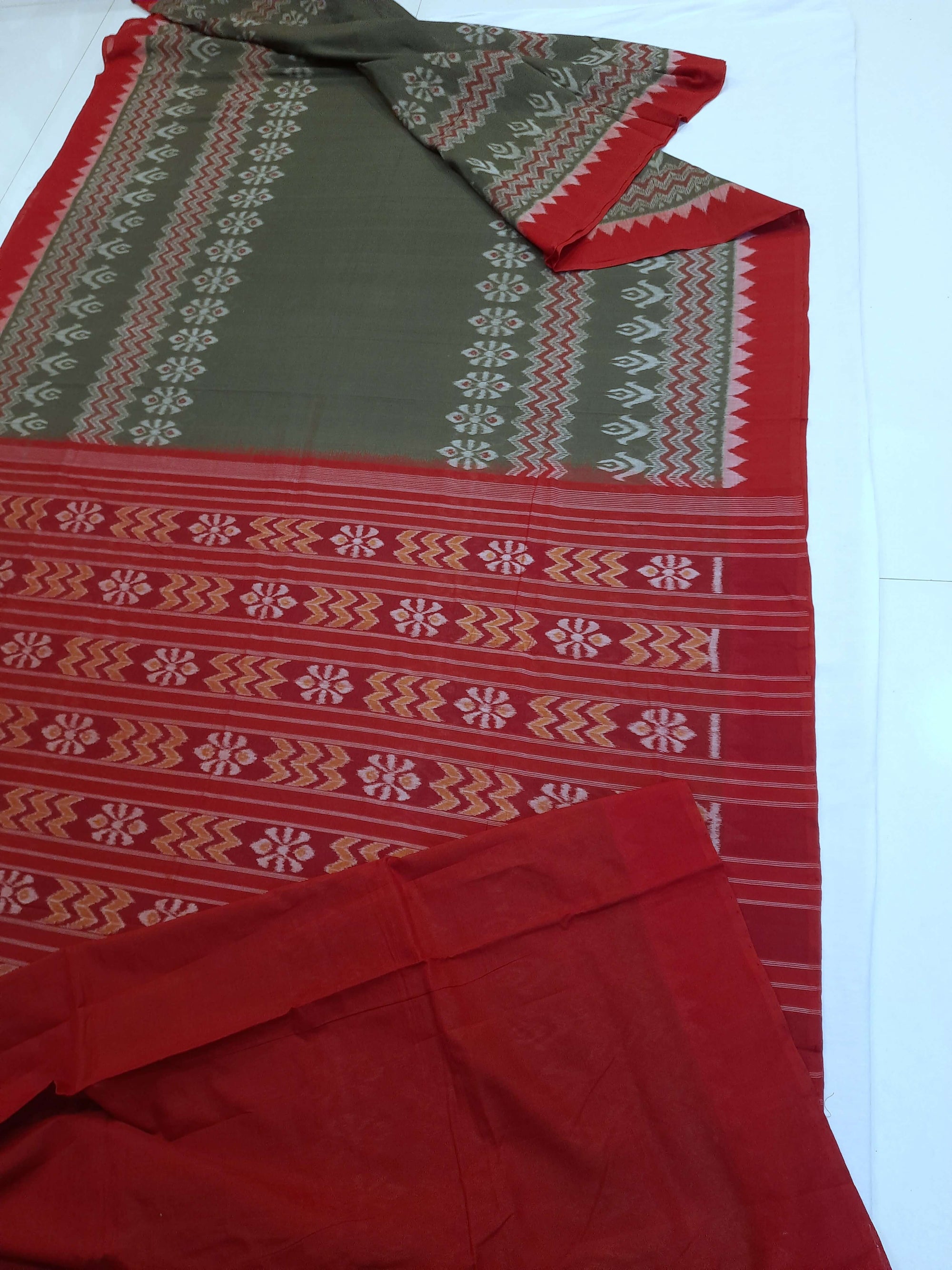 Green cotton Sambalpuri Saree with running blouse piece