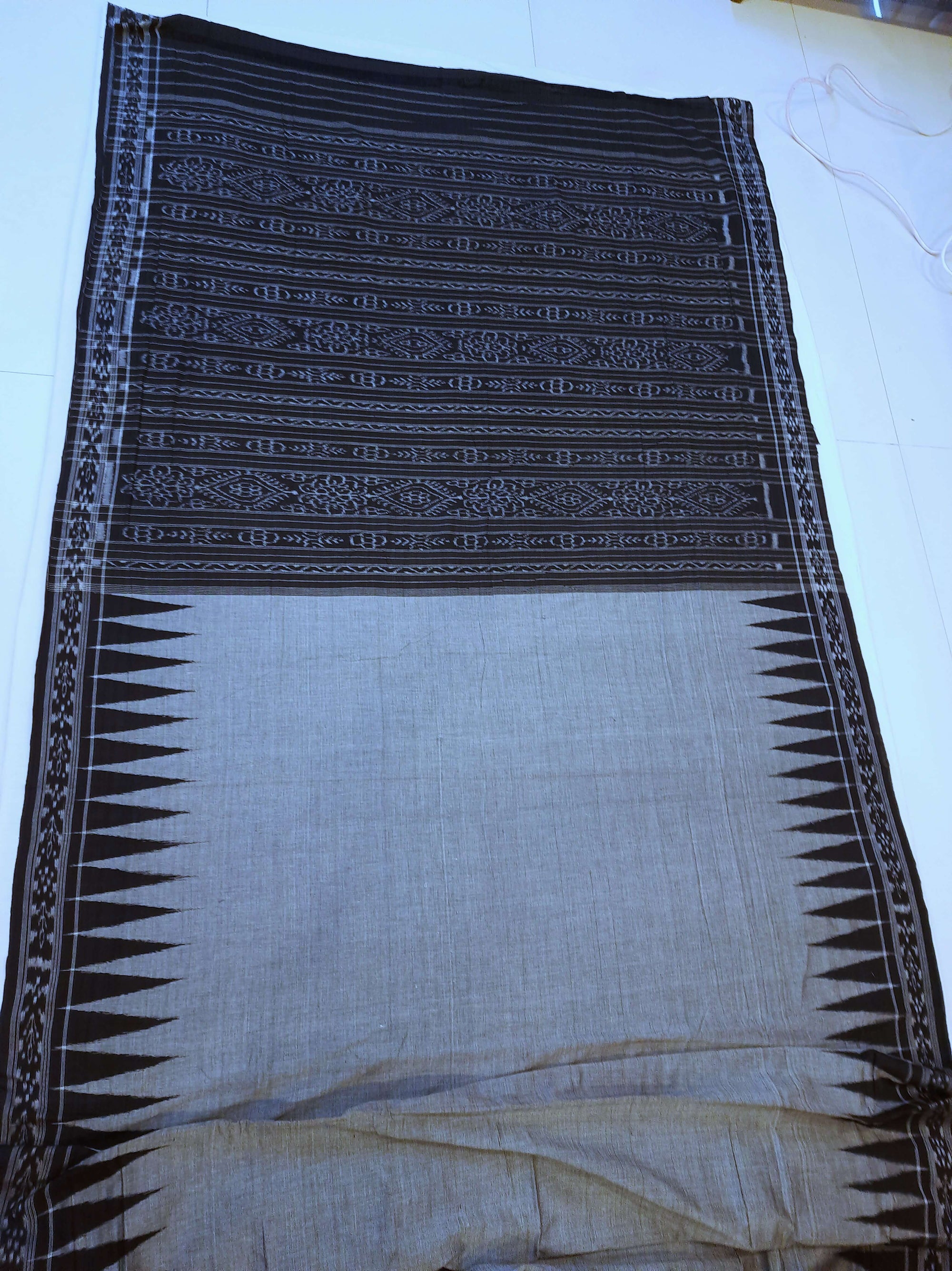 Grey Cotton Odisha Ikat saree with running blouse piece