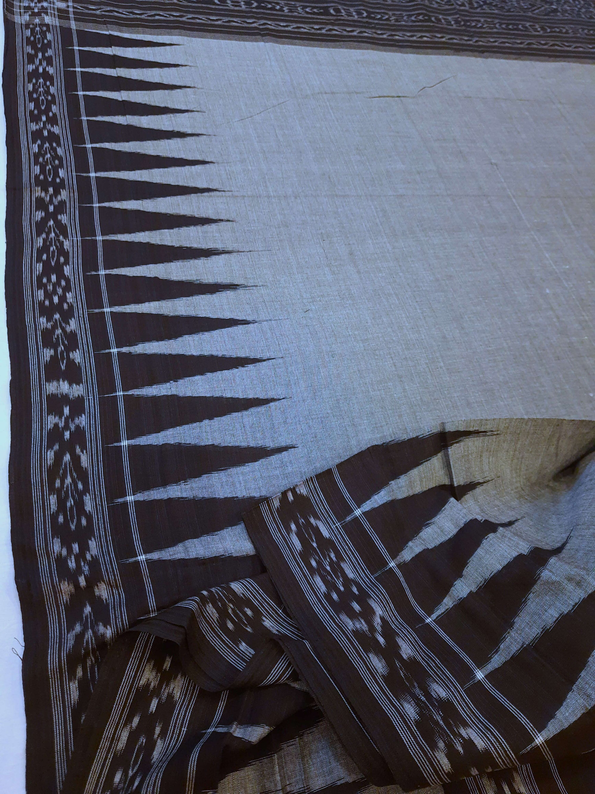 Grey Cotton Odisha Ikat saree with running blouse piece