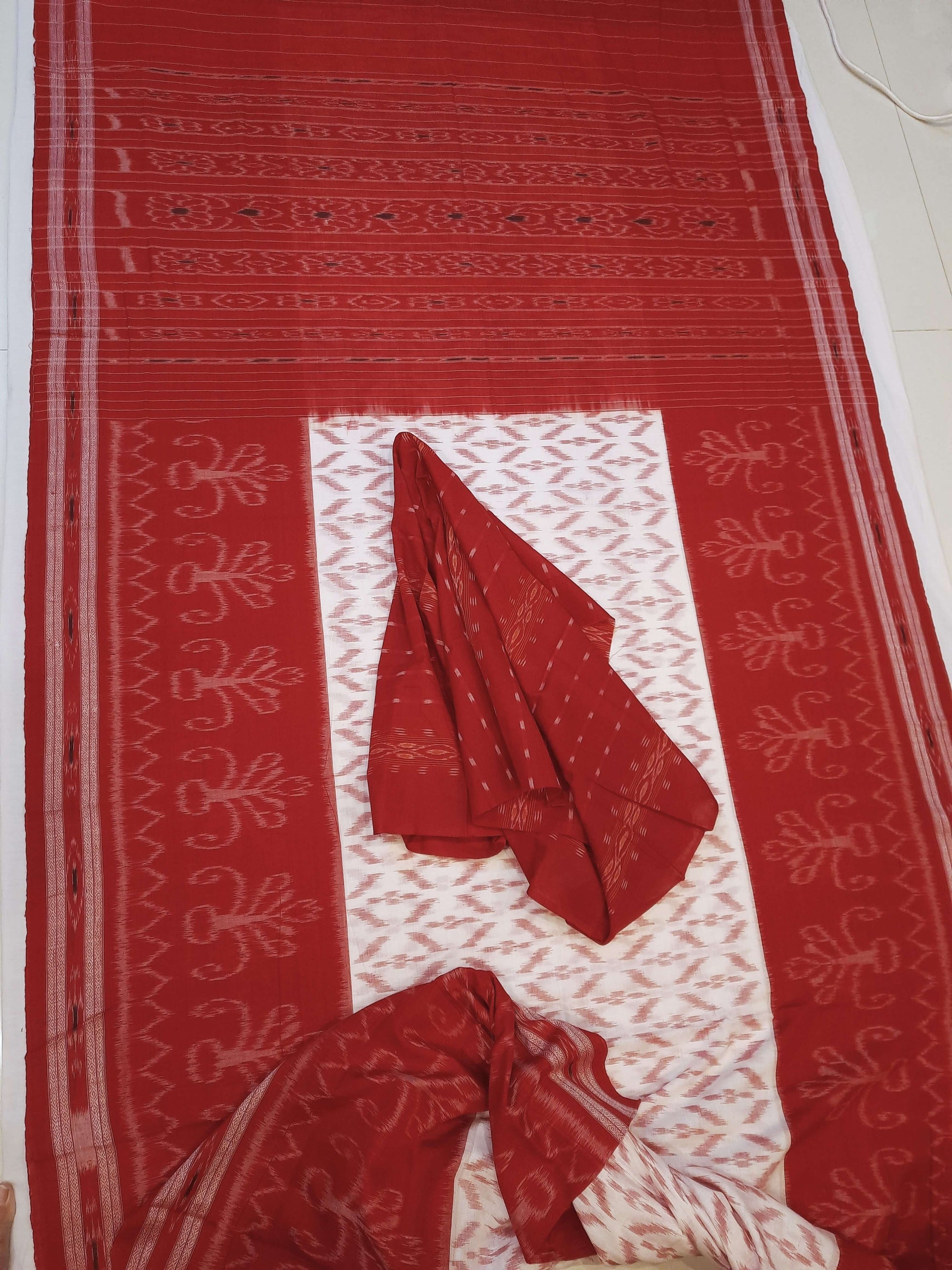 White Red wide border Cotton Odisha Ikat saree with mix match cotton ikat blouse piece