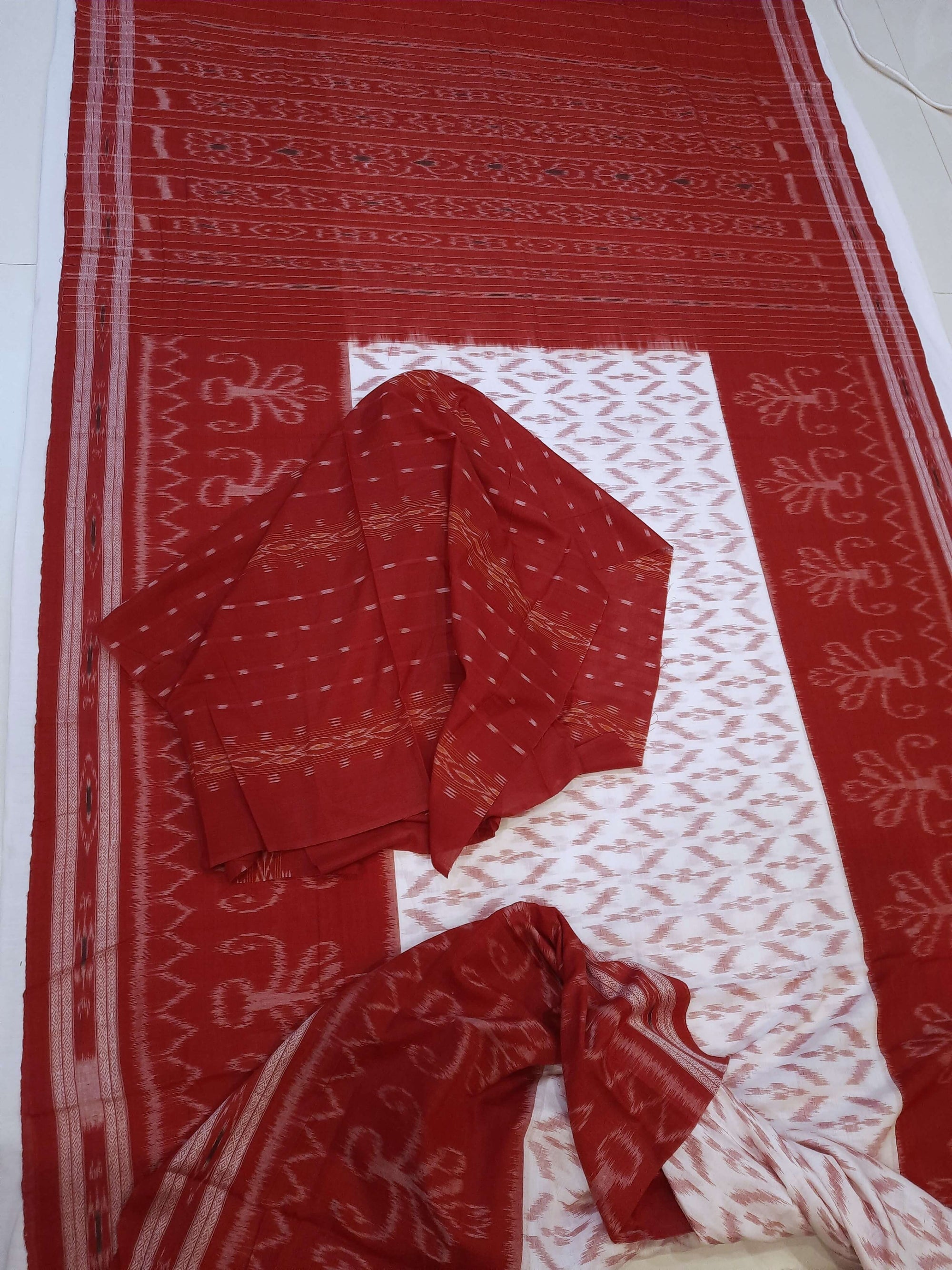 White Red wide border Cotton Odisha Ikat saree with mix match cotton ikat blouse piece