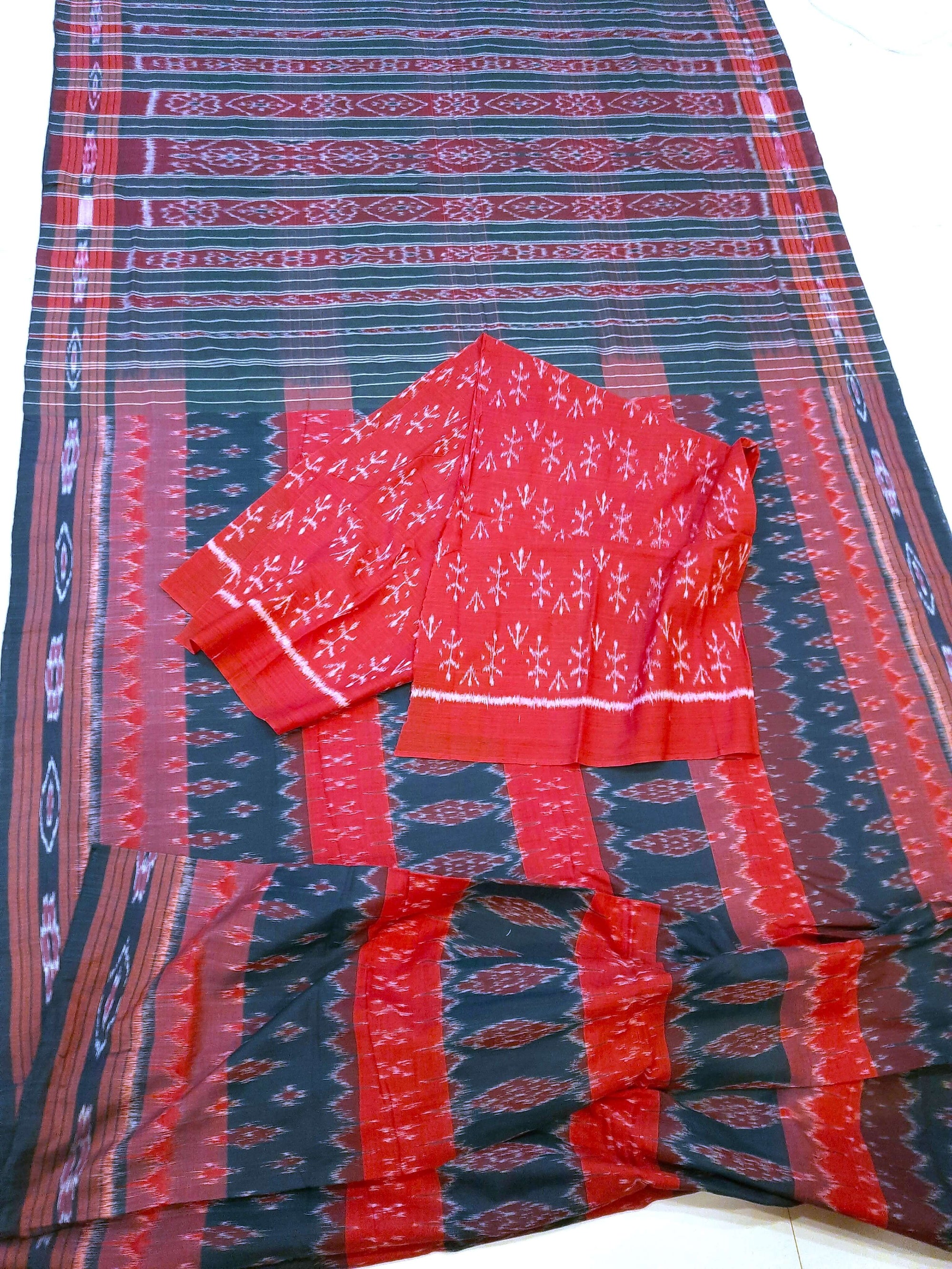 Green Cotton Odisha Ikat saree  with mix match cotton ikat blouse piece