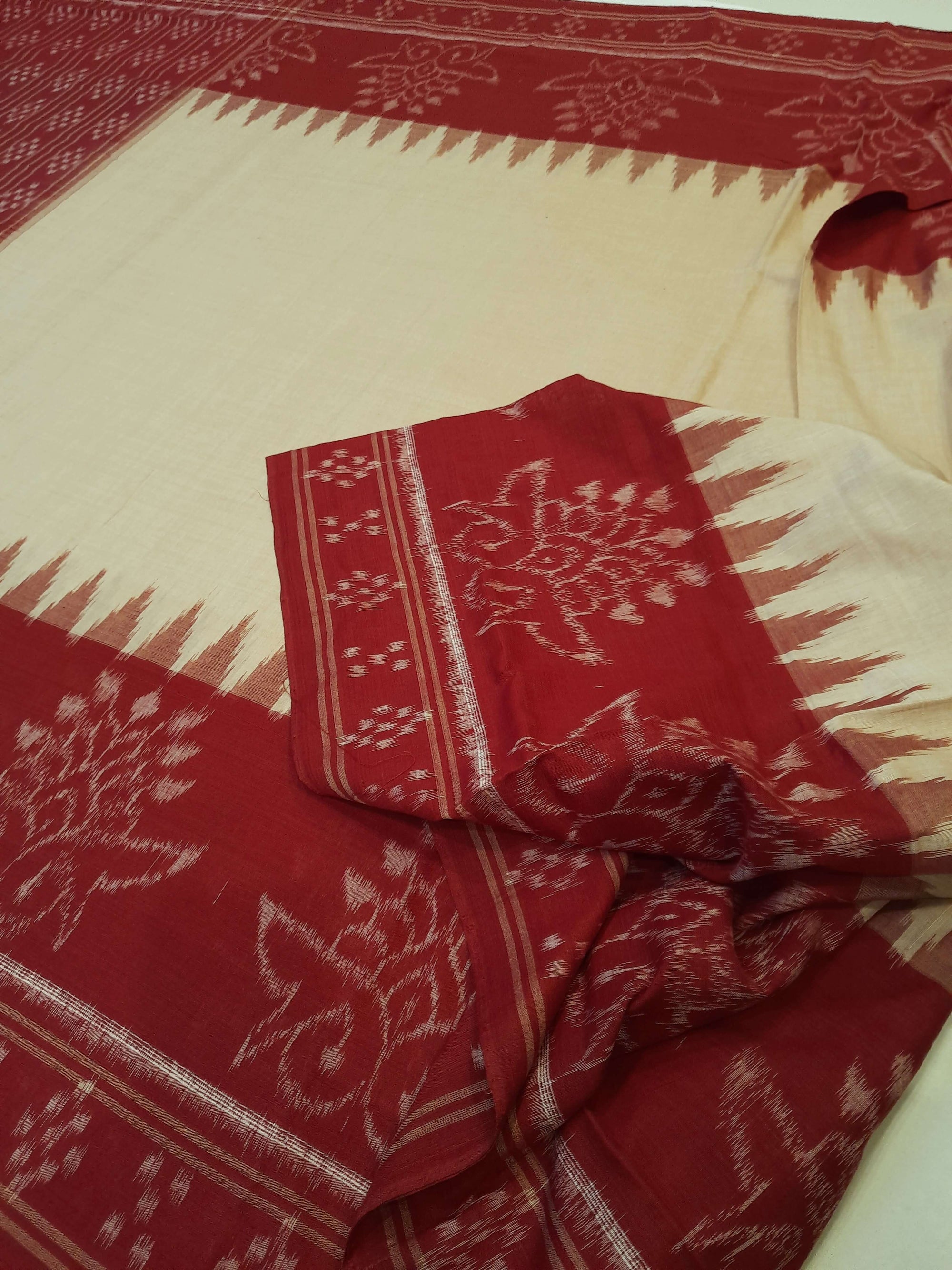 Beige wide border Cotton Odisha Ikat saree with mix match cotton ikat blouse piece