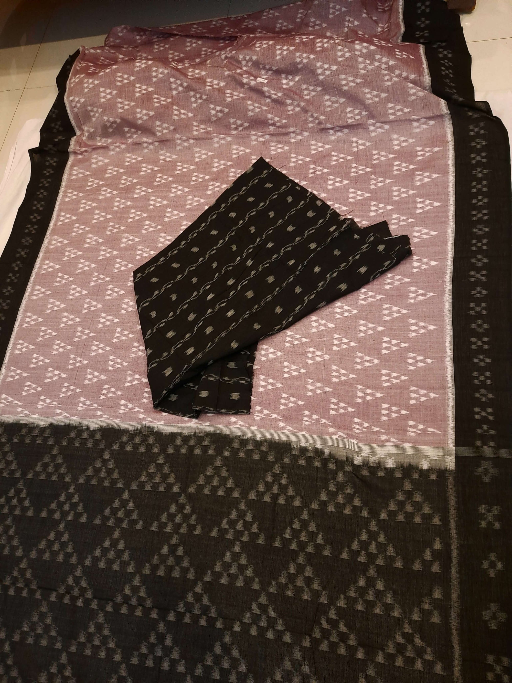 Light Lavender Odisha Ikat saree with cotton ikat blouse piece