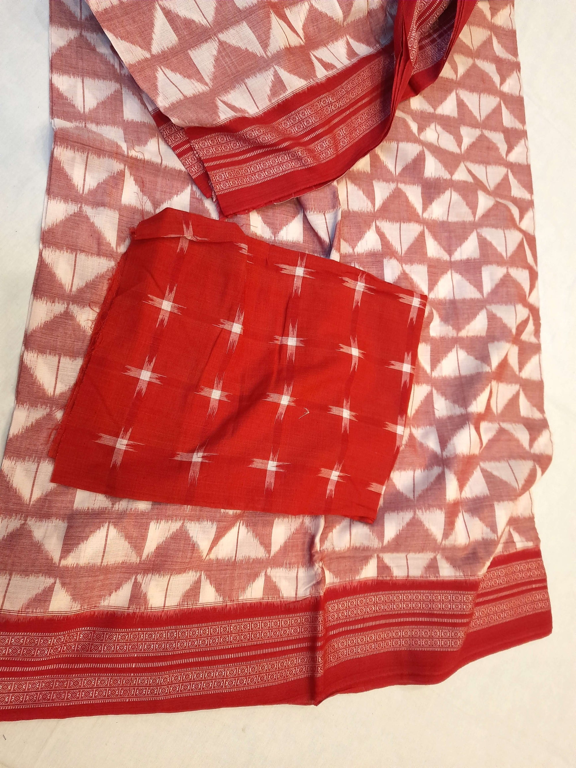 White Red Odisha Ikat saree with cotton ikat blouse piece