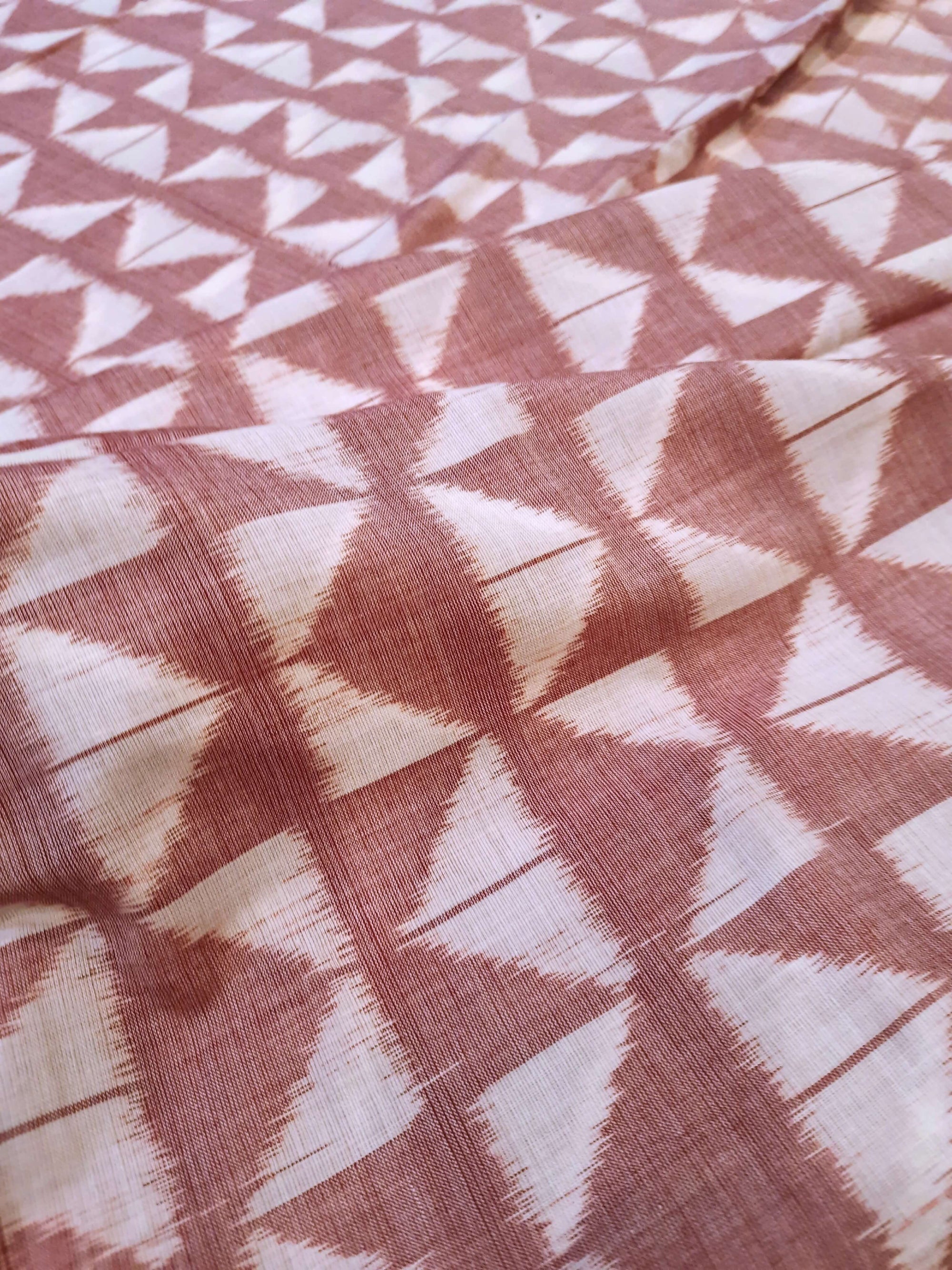 White Red Odisha Ikat saree with cotton ikat blouse piece