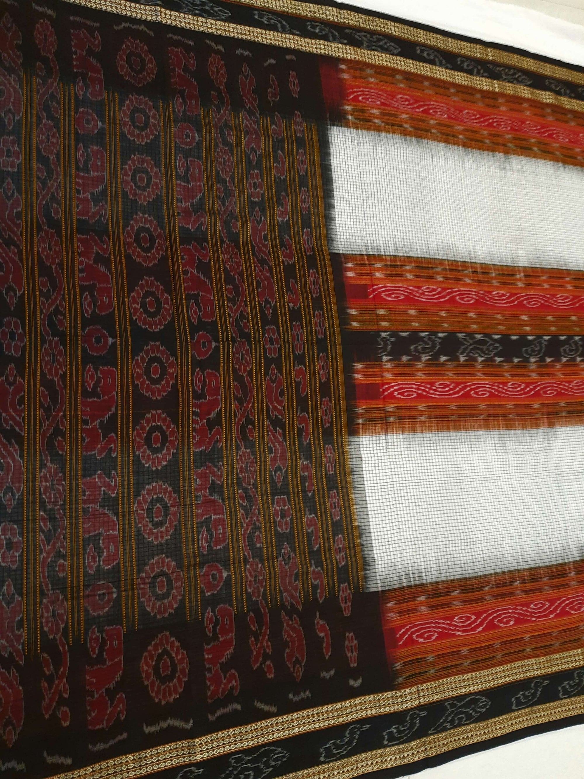 Off-white Sambalpuri Sachipar Cotton Saree with cotton ikat blouse piece