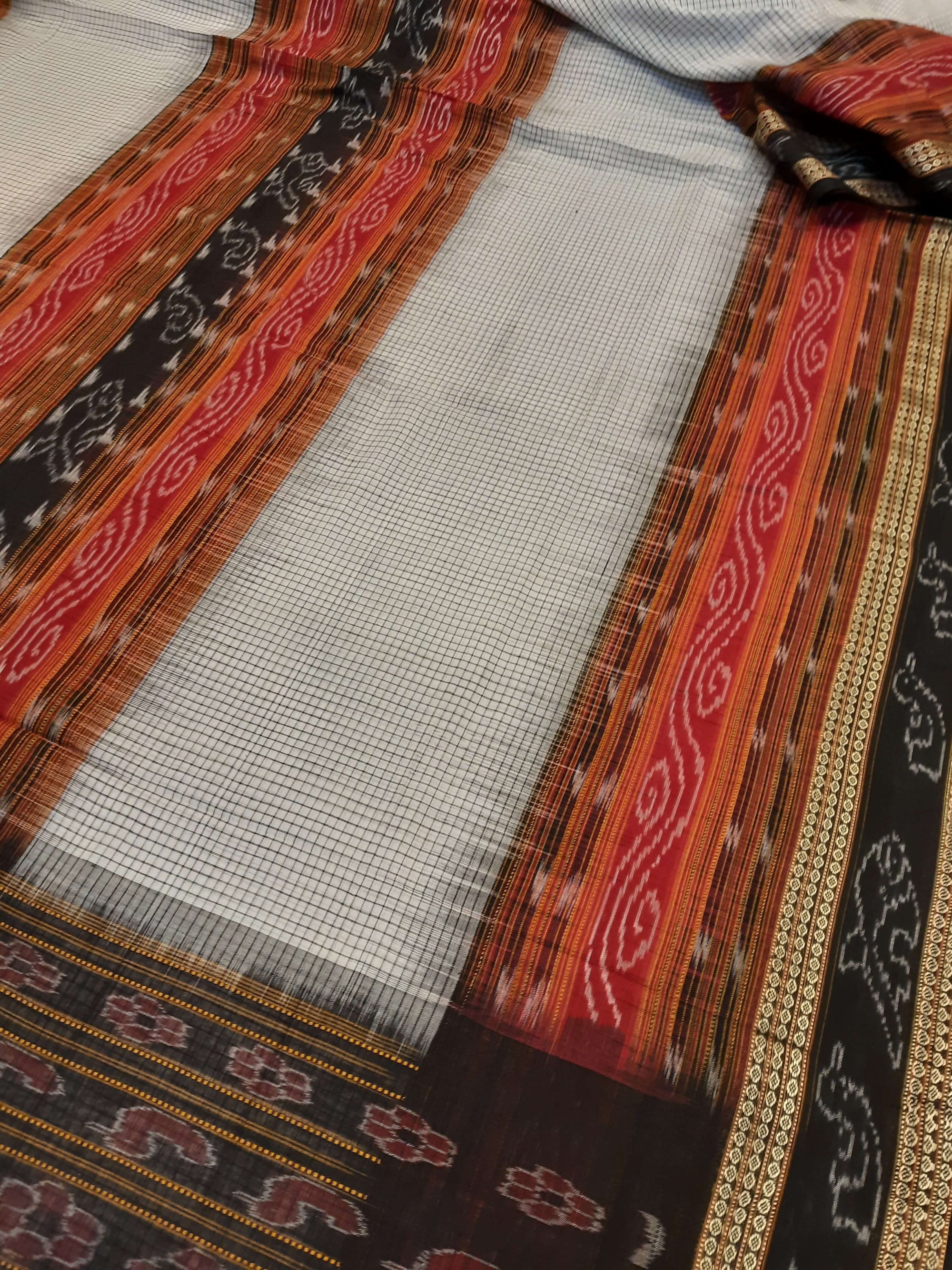 Off-white Sambalpuri Sachipar Cotton Saree with cotton ikat blouse piece