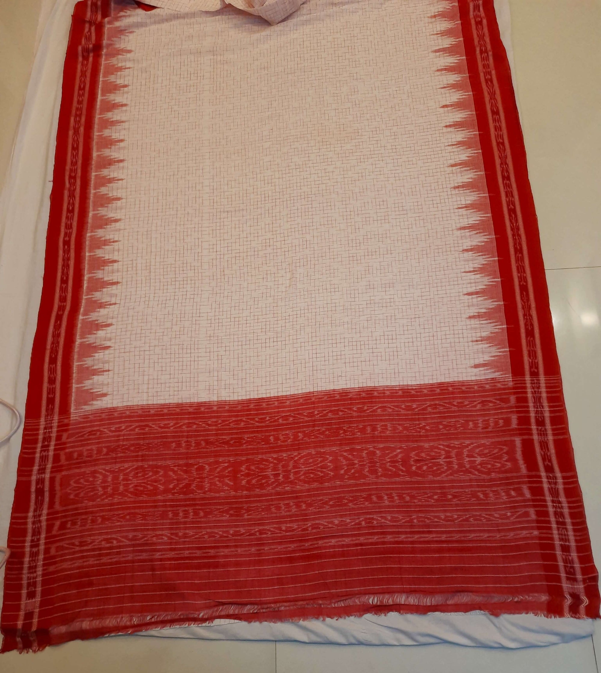 White with Red Cotton Odisha Ikat saree with mix match cotton ikat blouse piece