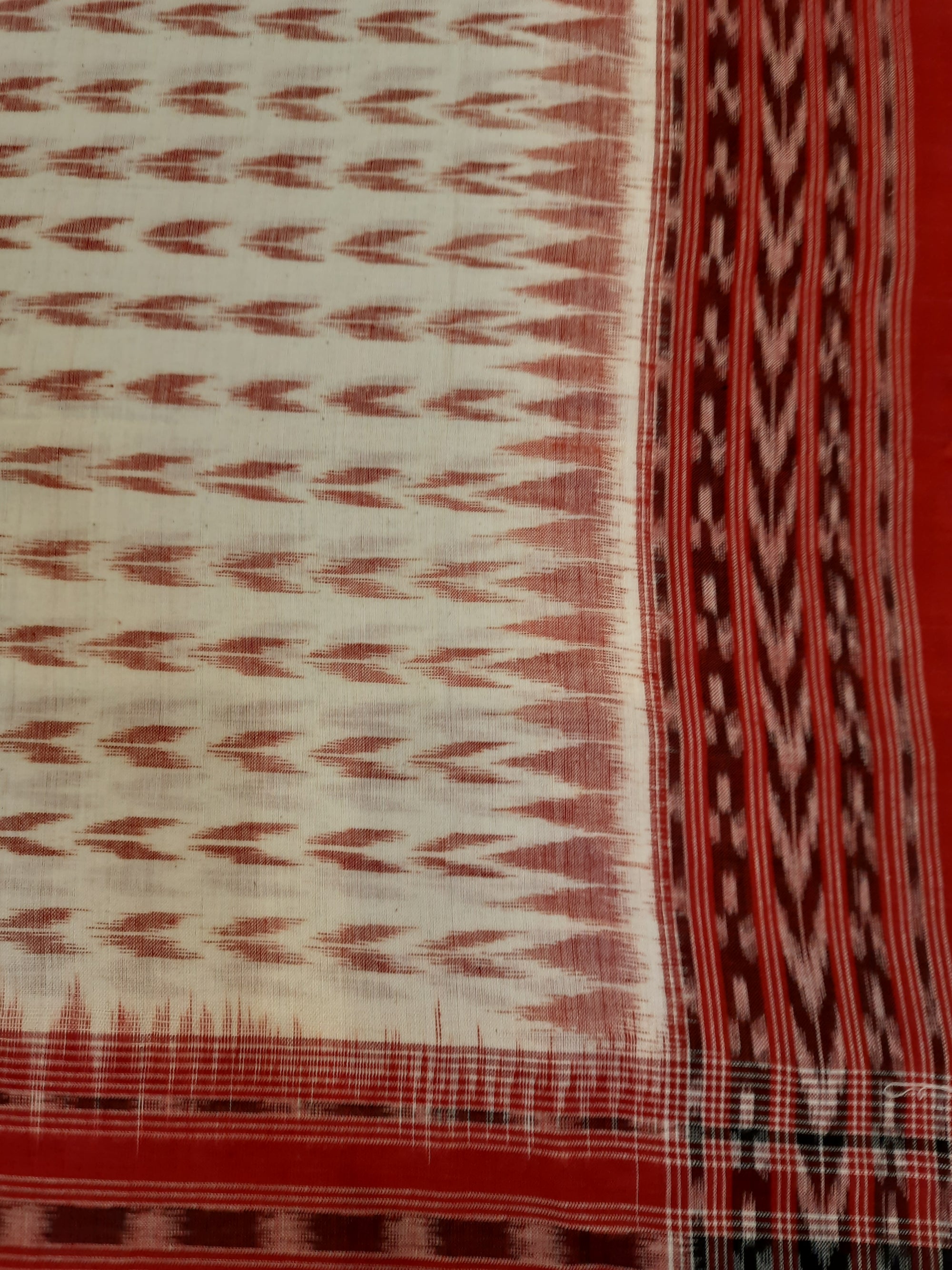 White and Red Cotton Sambalpuri Dupatta
