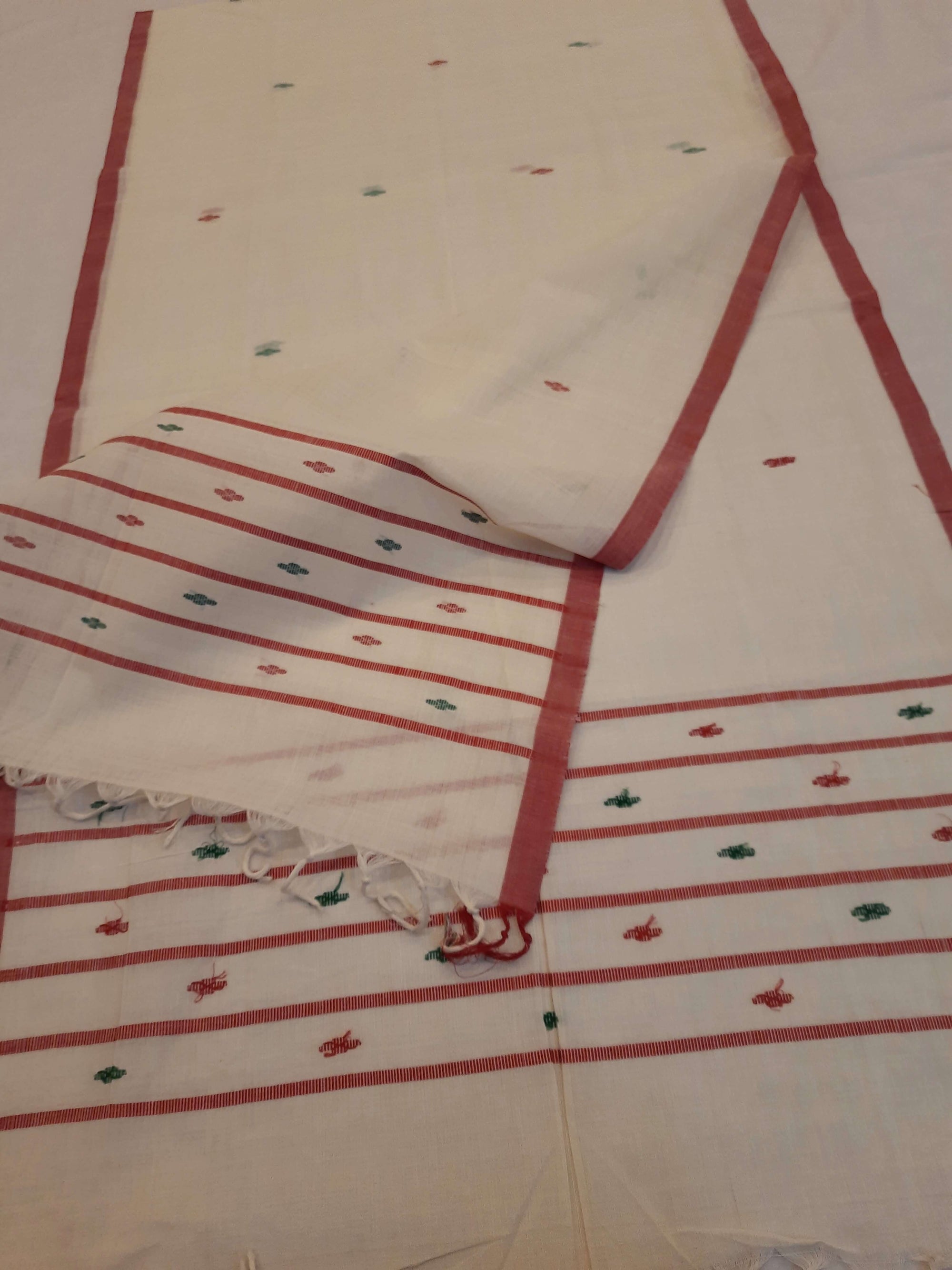 Off-white Cotton ikat Stole