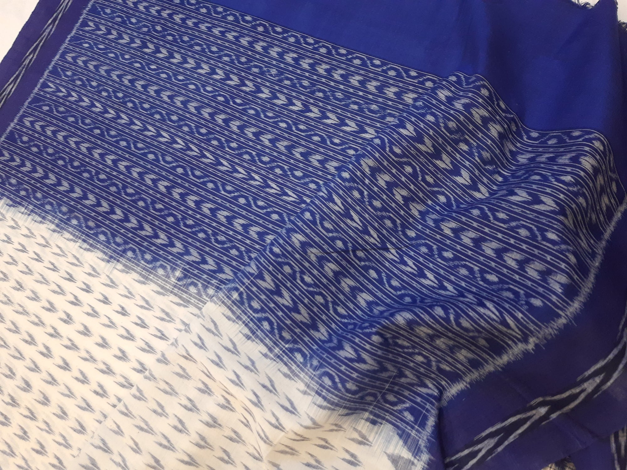 White and Blue Cotton Sambalpuri Dupatta
