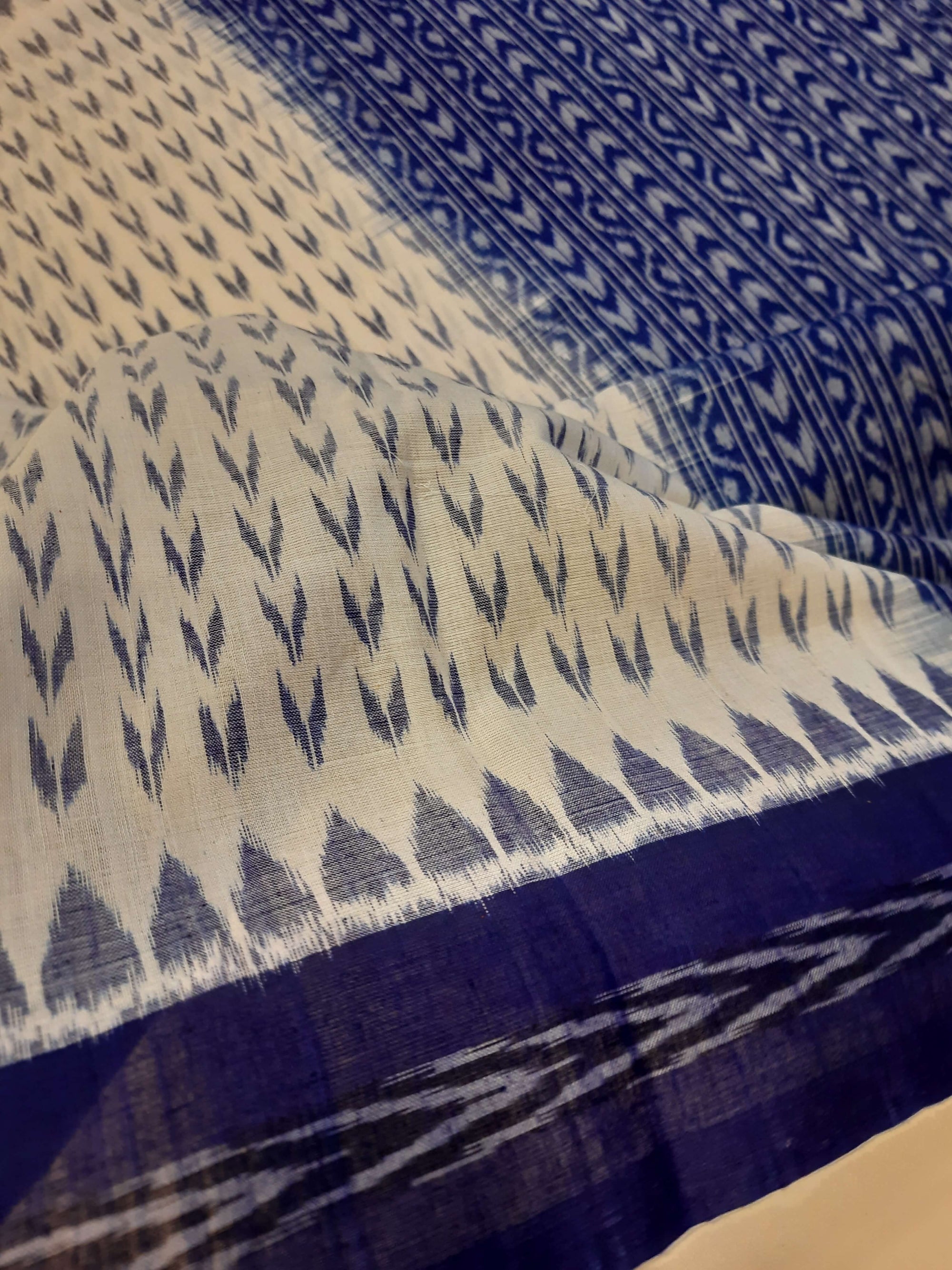 White and Blue Cotton Sambalpuri Dupatta