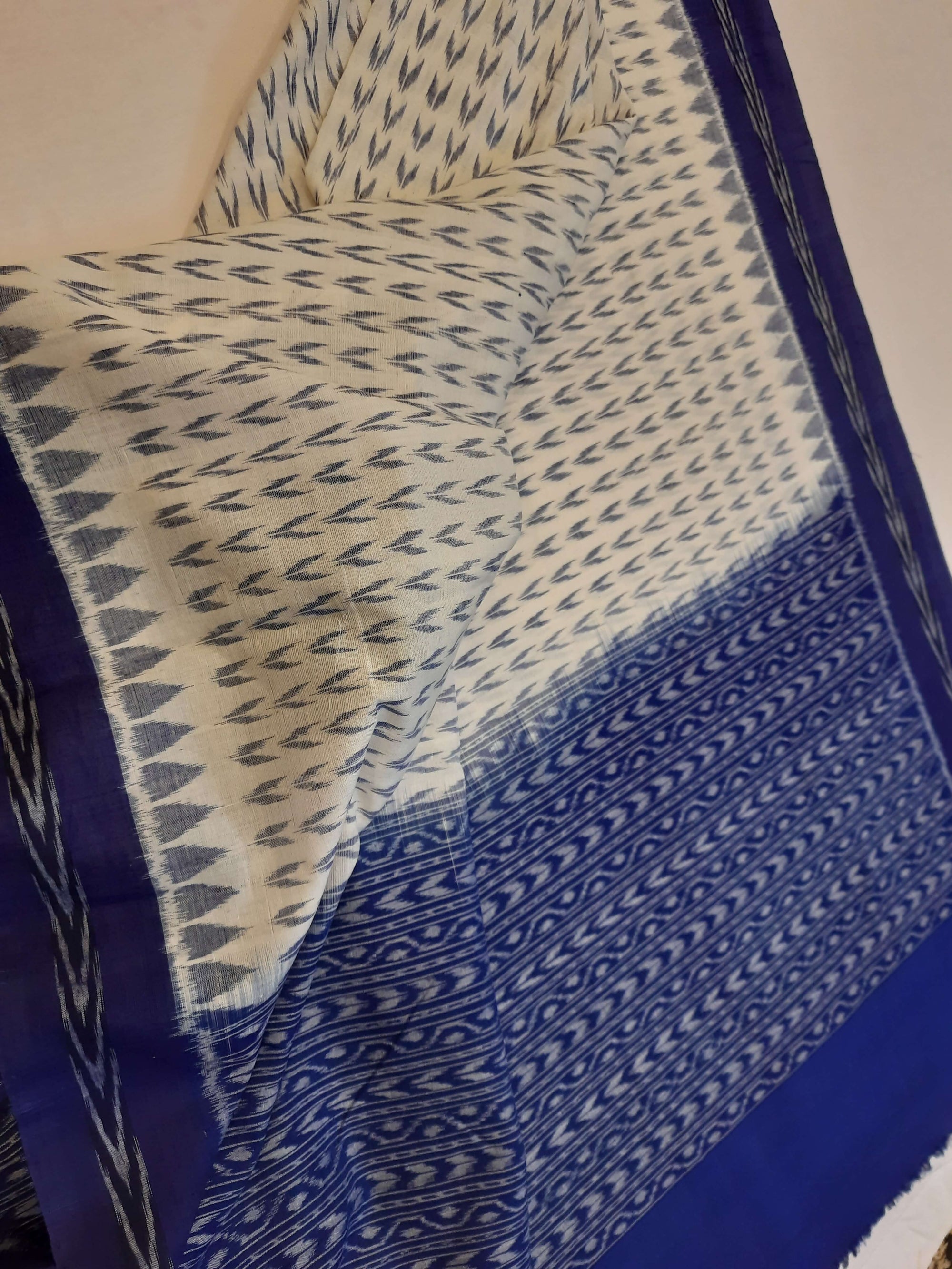 White and Blue Cotton Sambalpuri Dupatta