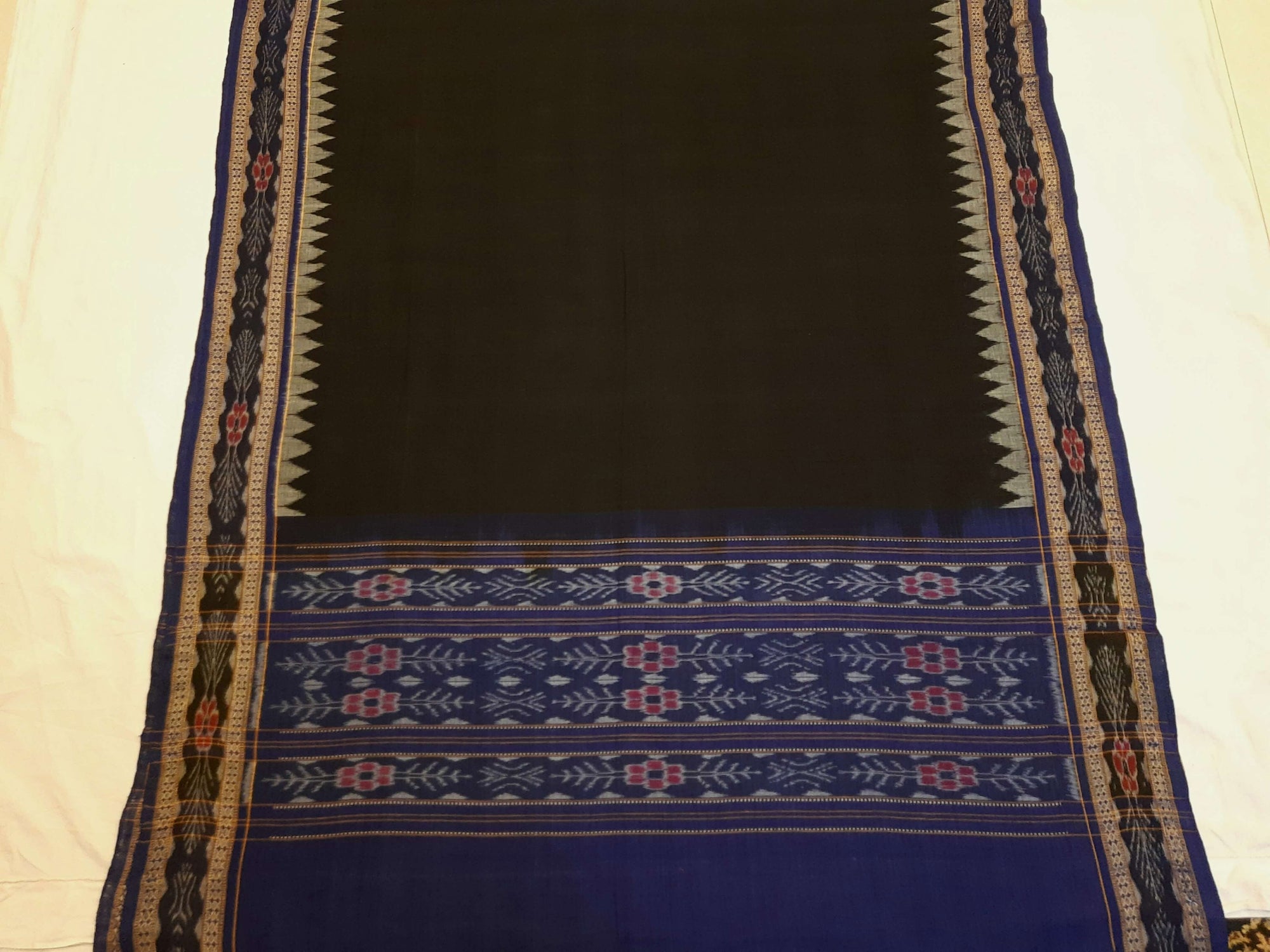 Black and Blue Cotton Sambalpuri Dupatta