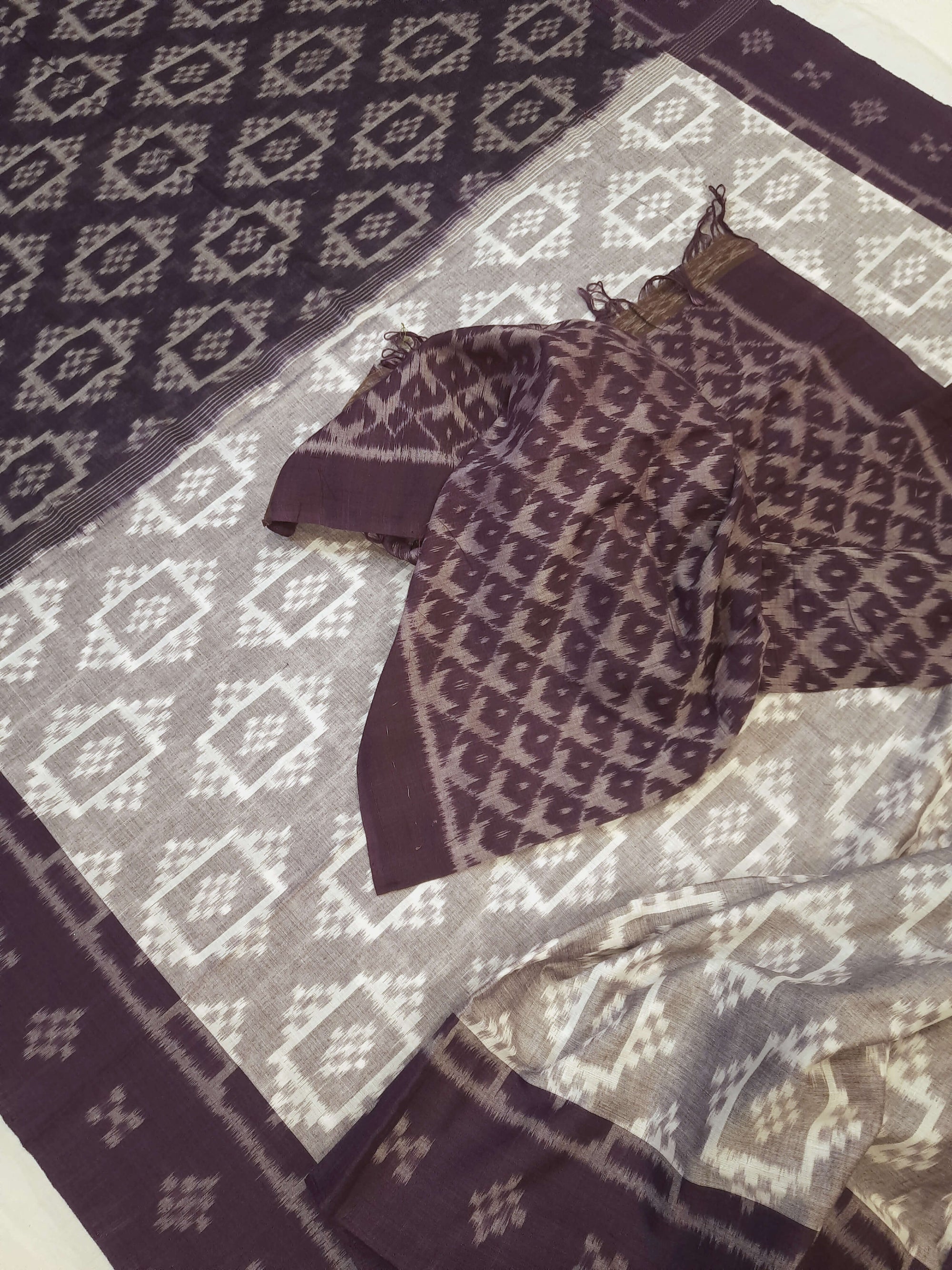 Offwhite with Purple Odisha Ikat saree with cotton ikat blouse piece