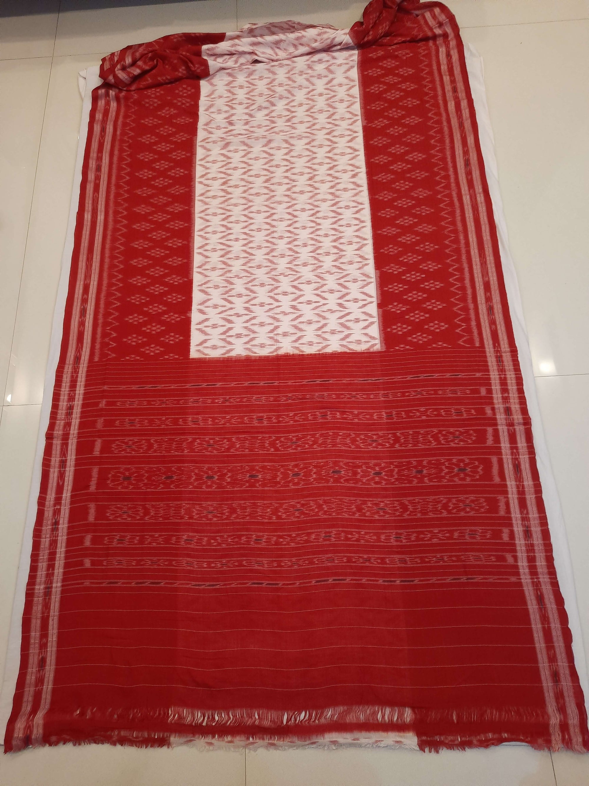 White Red wide border Cotton Odisha Ikat saree with mix match cotton ikat blouse piece