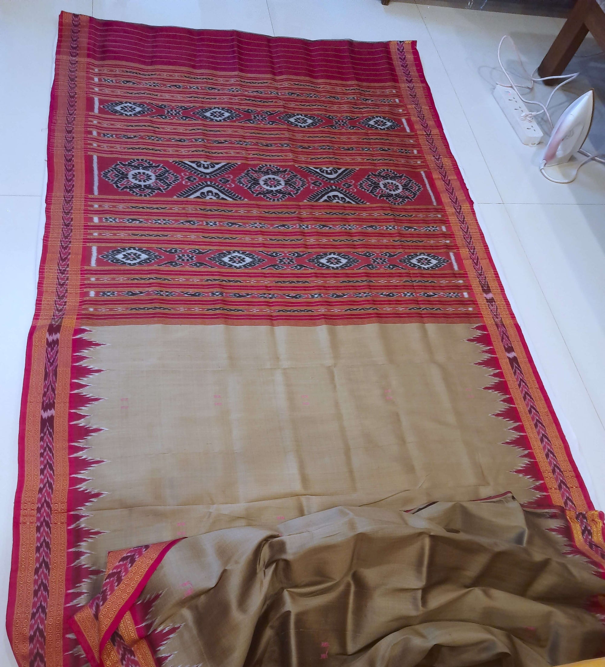 GreenishGrey with Pink Odisha Khandua Patta Silk Saree with running blouse piece