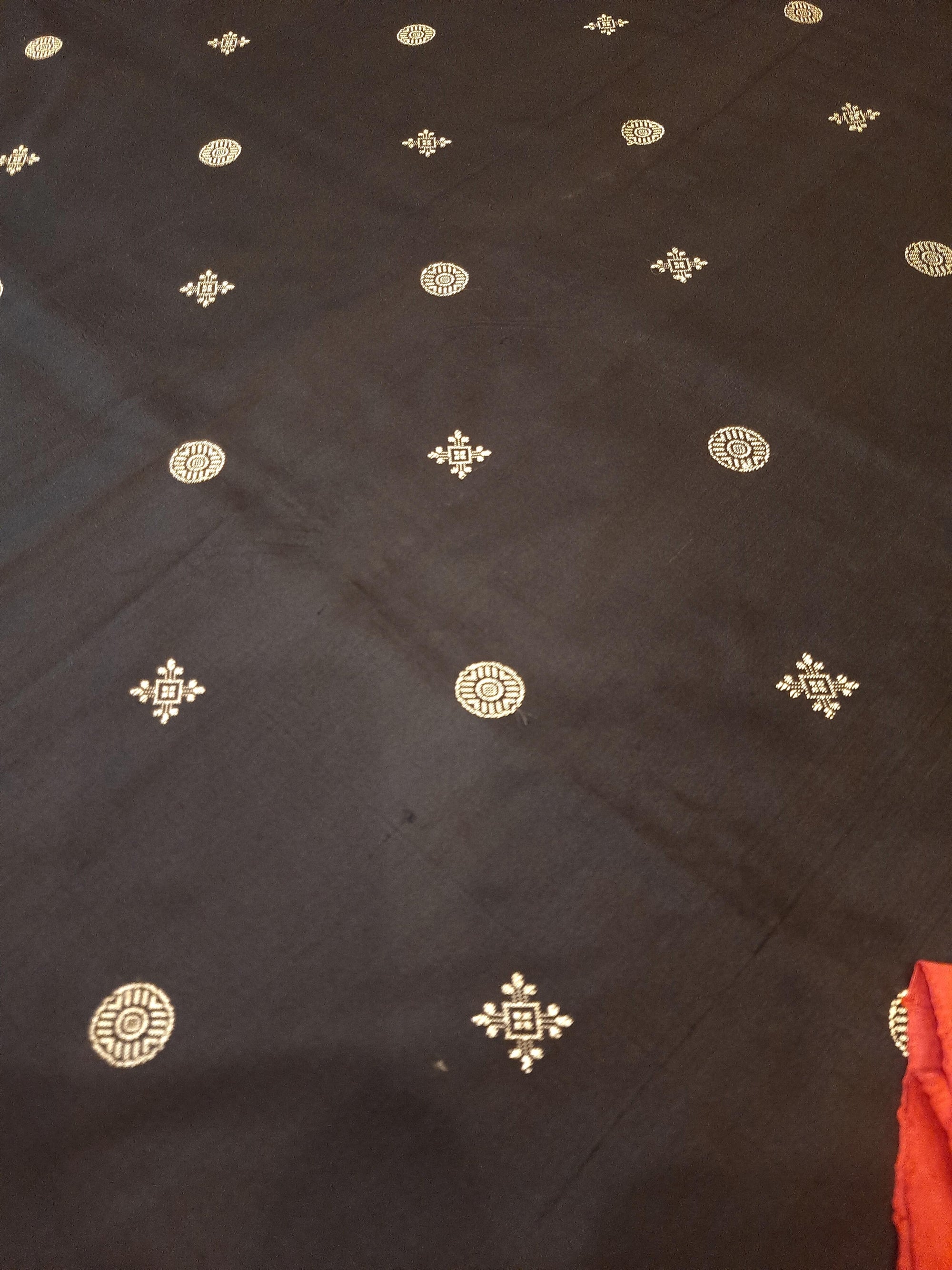 Black with Tamoto Red Sambalpuri Silk Saree with running plain blouse piece