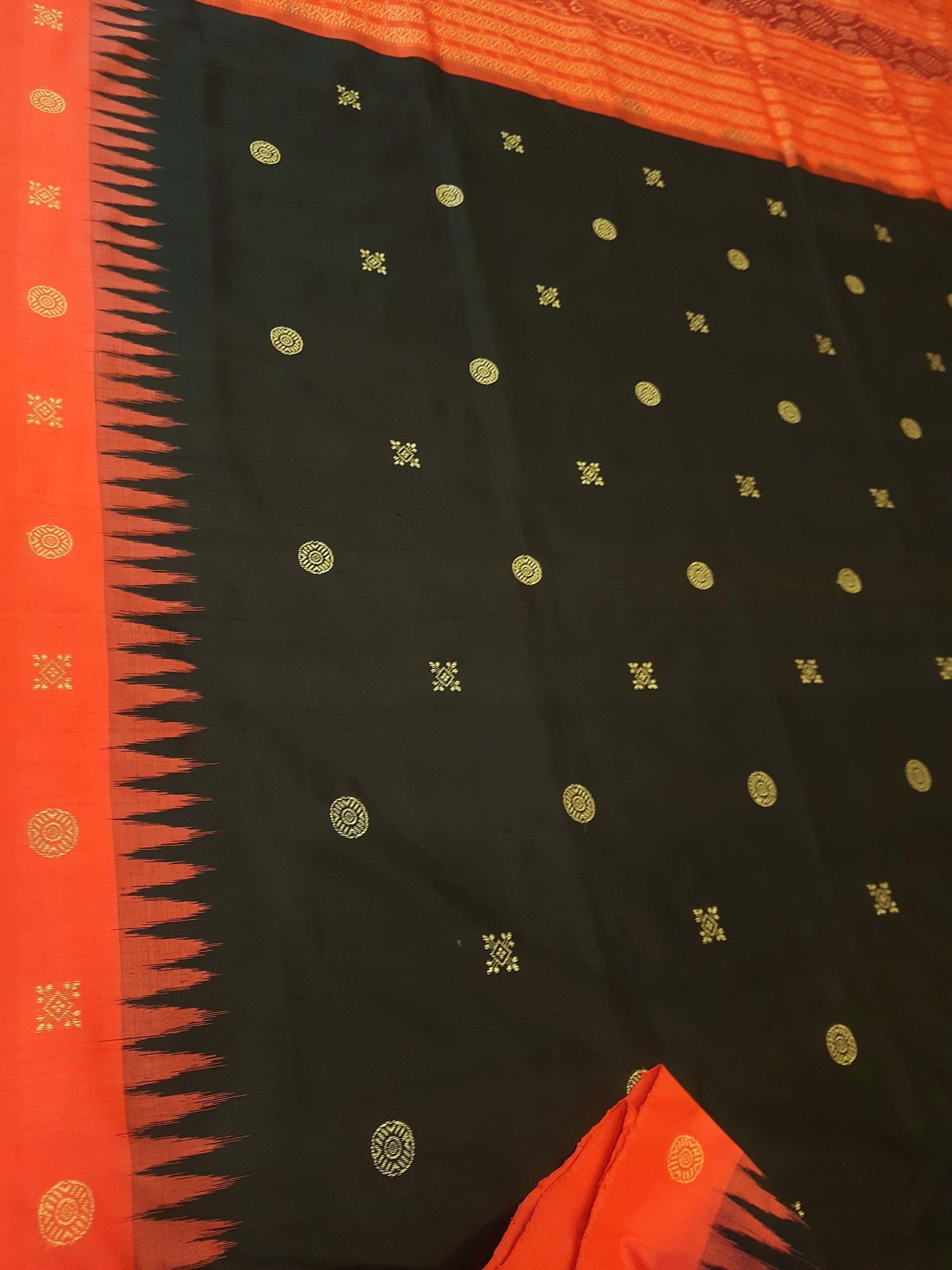 Black with Tamoto Red Sambalpuri Silk Saree with running plain blouse piece